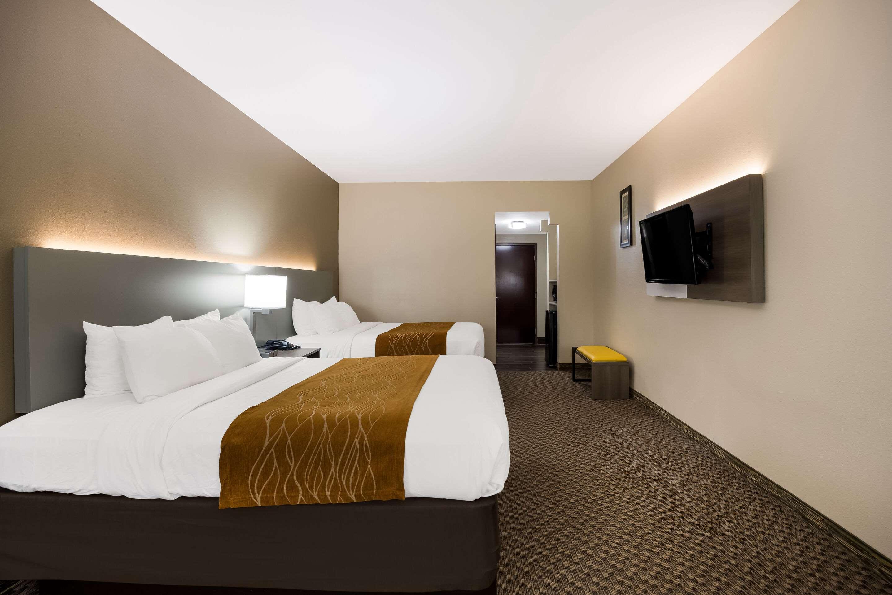 Double Two Queen Beds Non Smoking