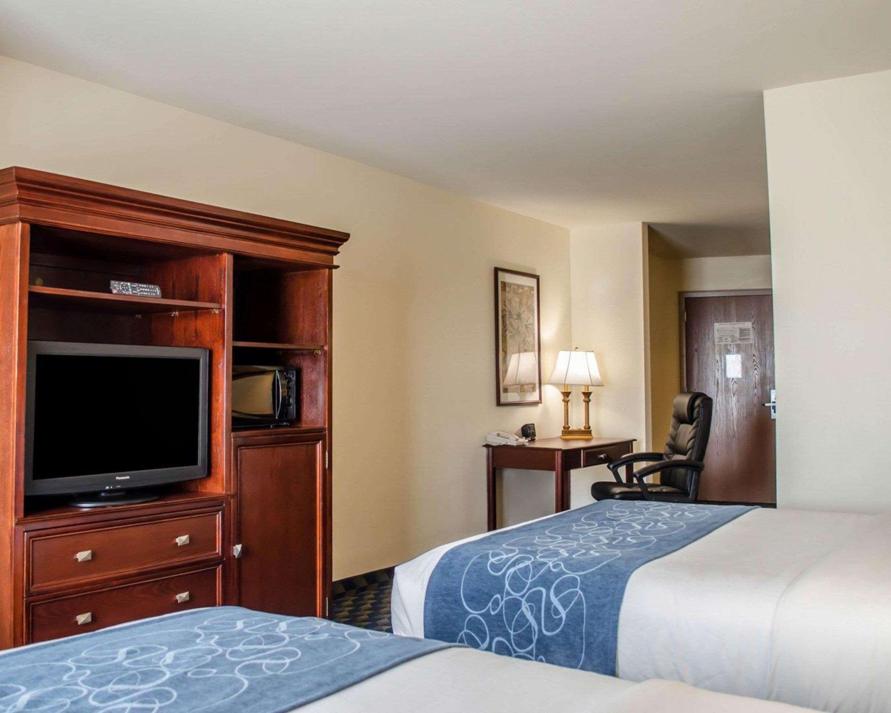 Suite Two Queen Beds Non Smoking