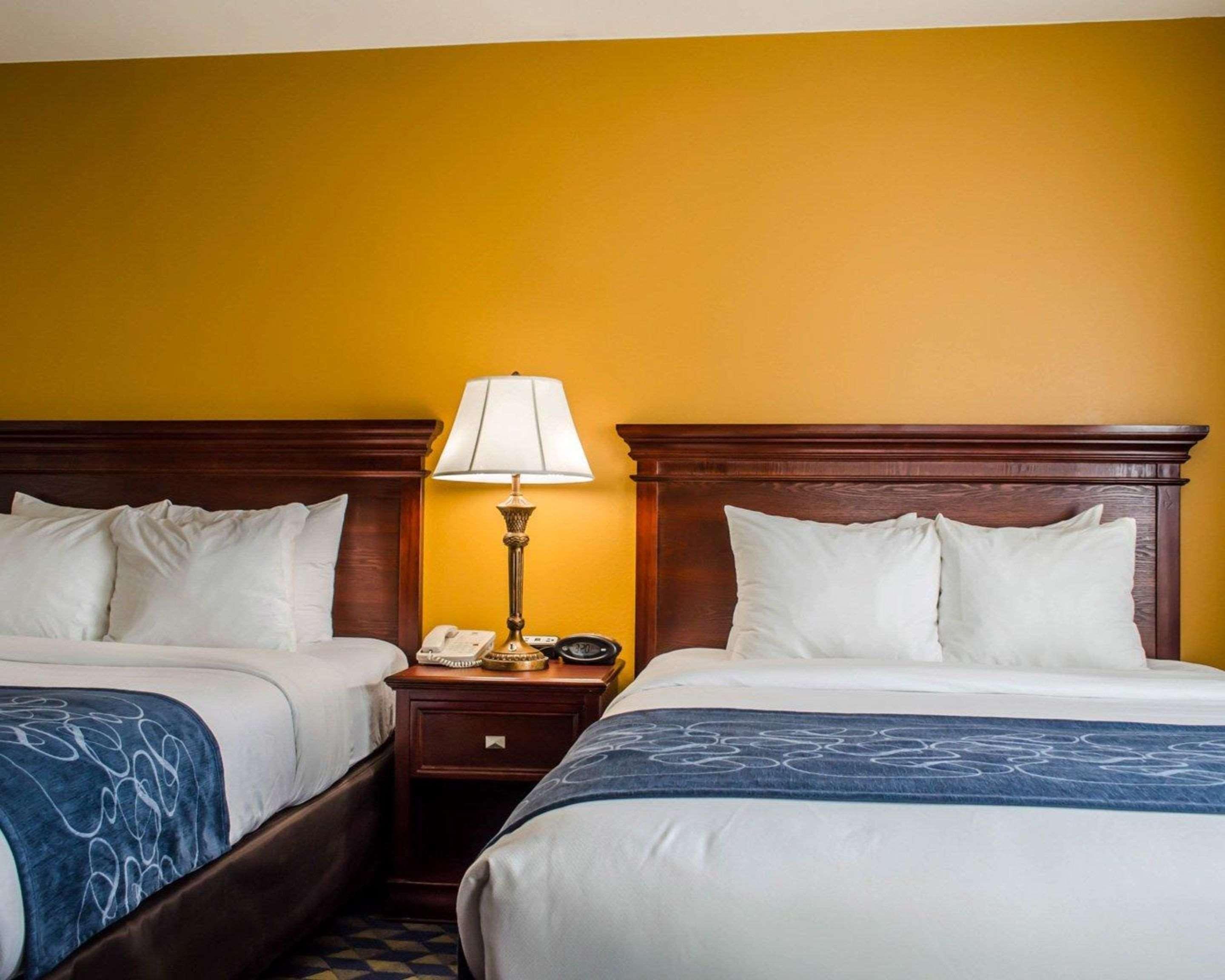 Suite Two Queen Beds Non Smoking