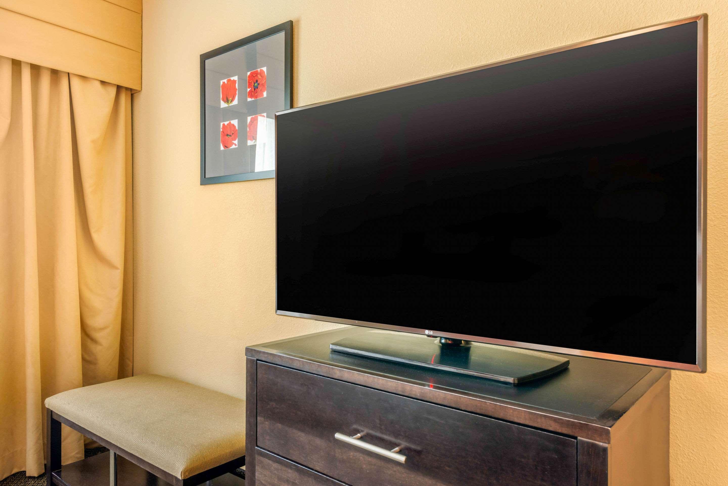 Suite Two Queen Beds