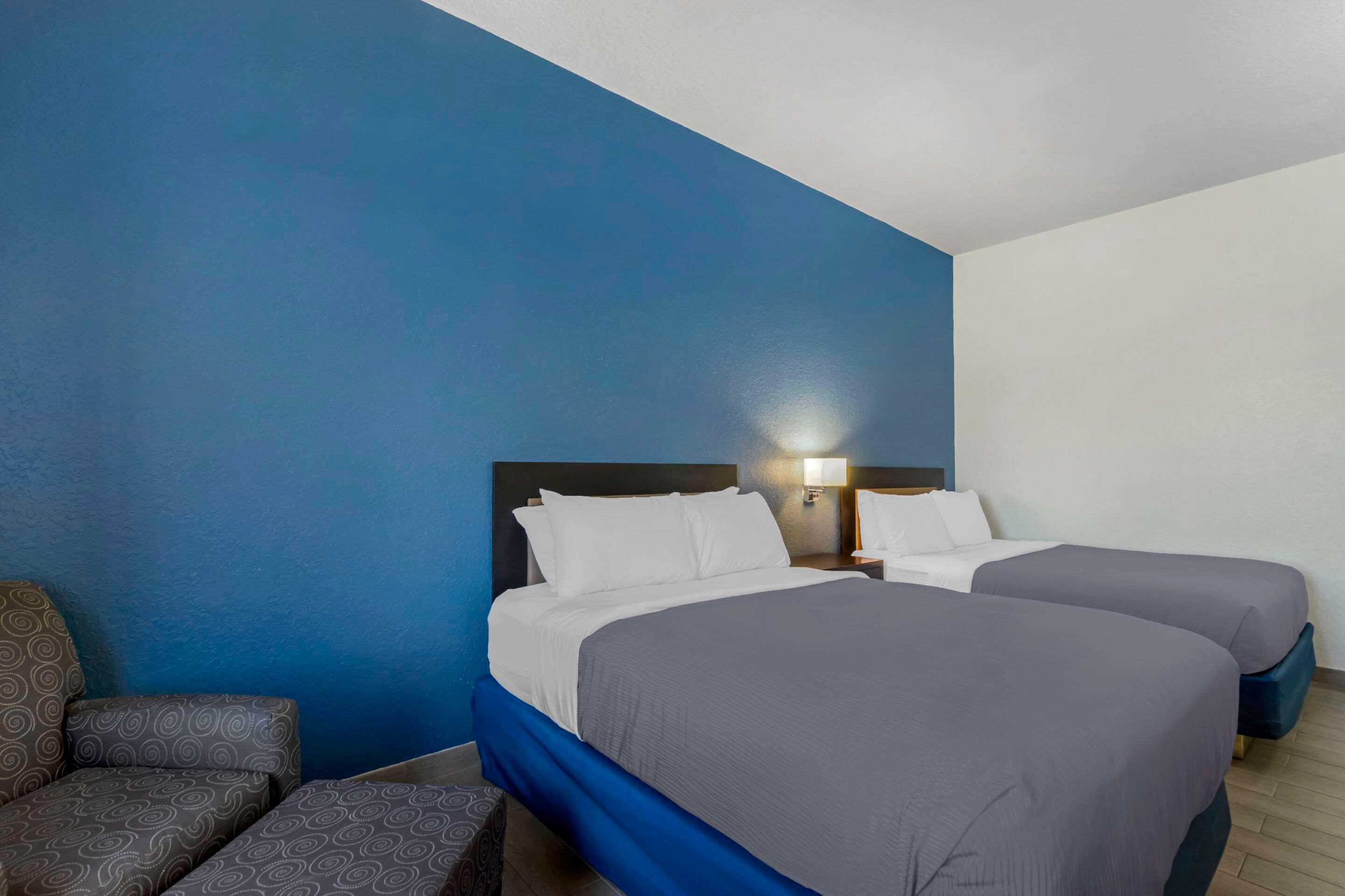 Double Two Double Beds Non Smoking