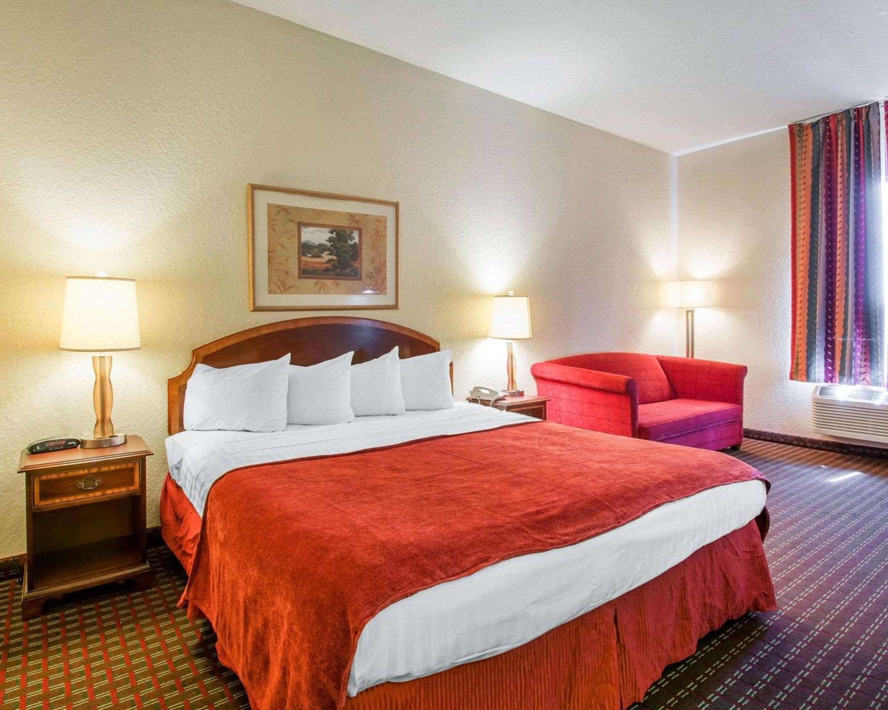 Double King Bed Non Smoking