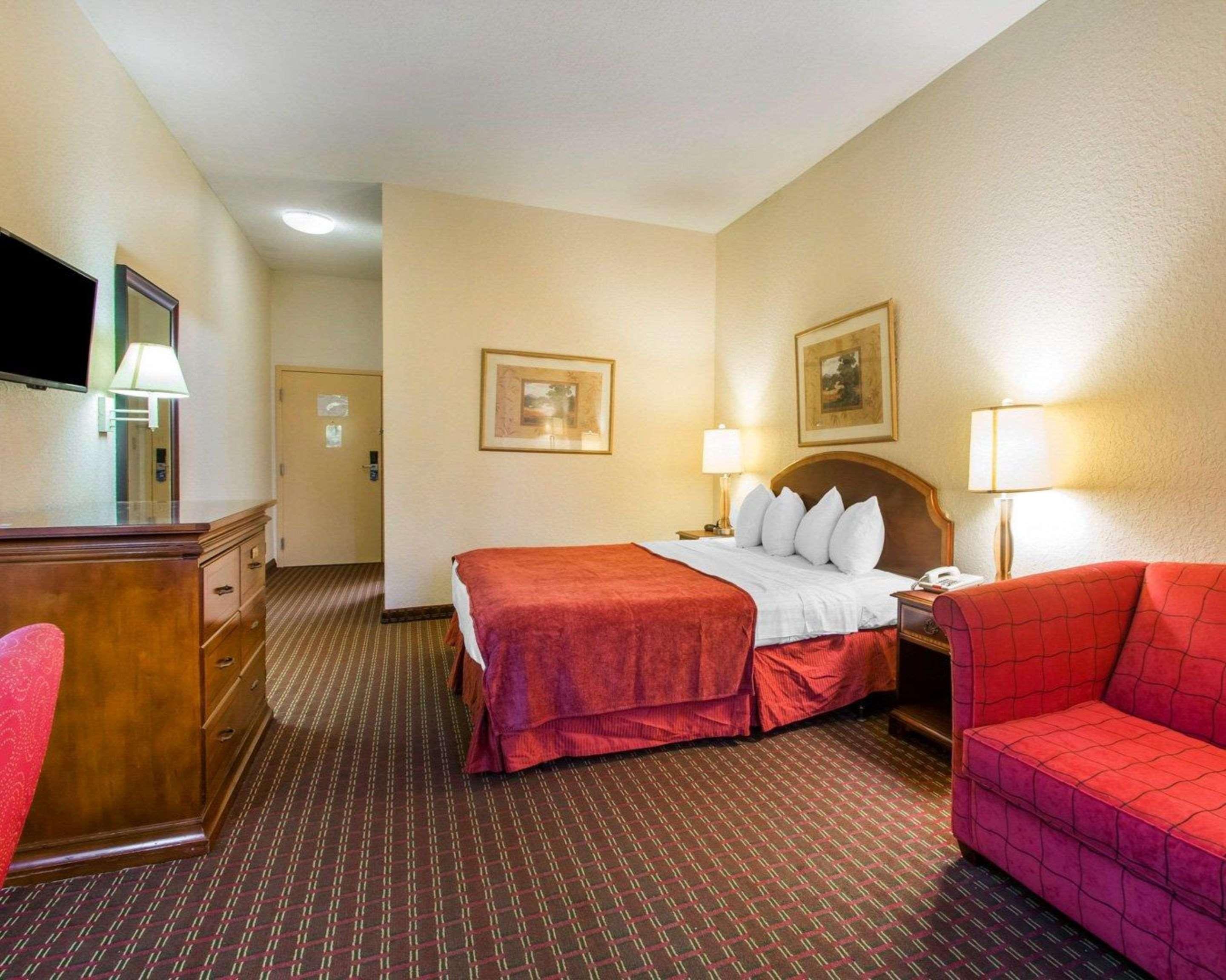 Double King Bed Non Smoking