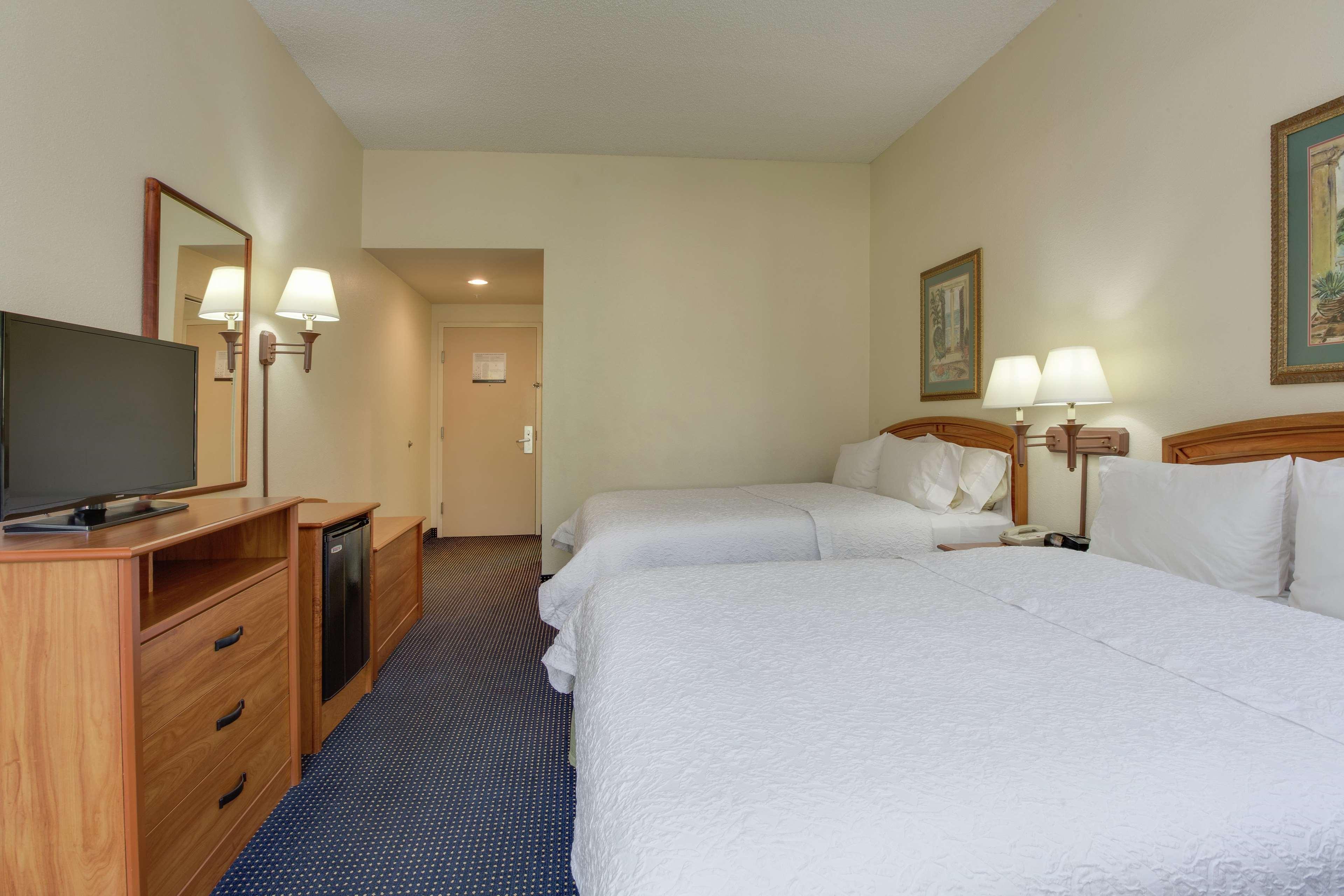 Double Two Queen Beds Non Smoking