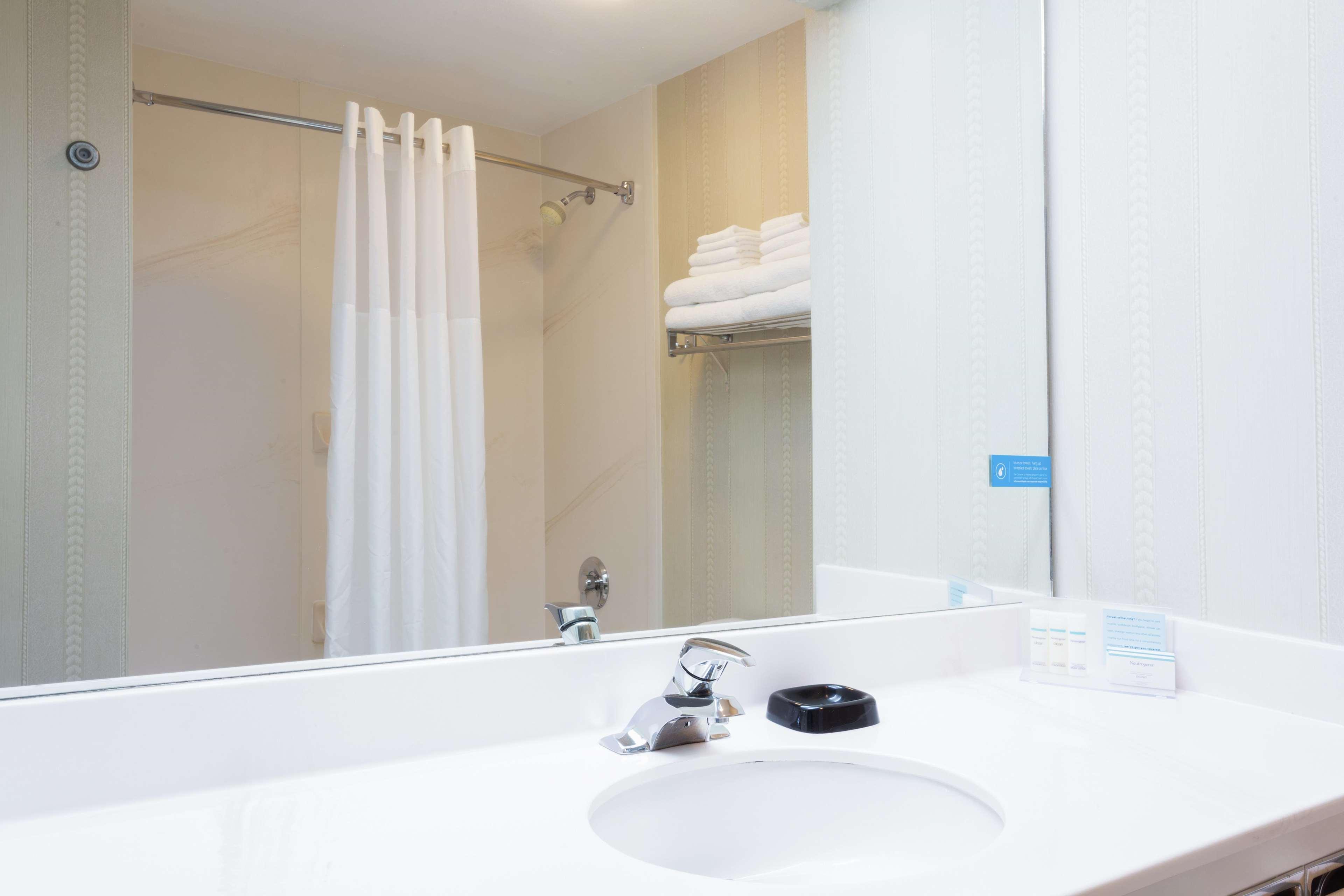 Double Deluxe King Bed