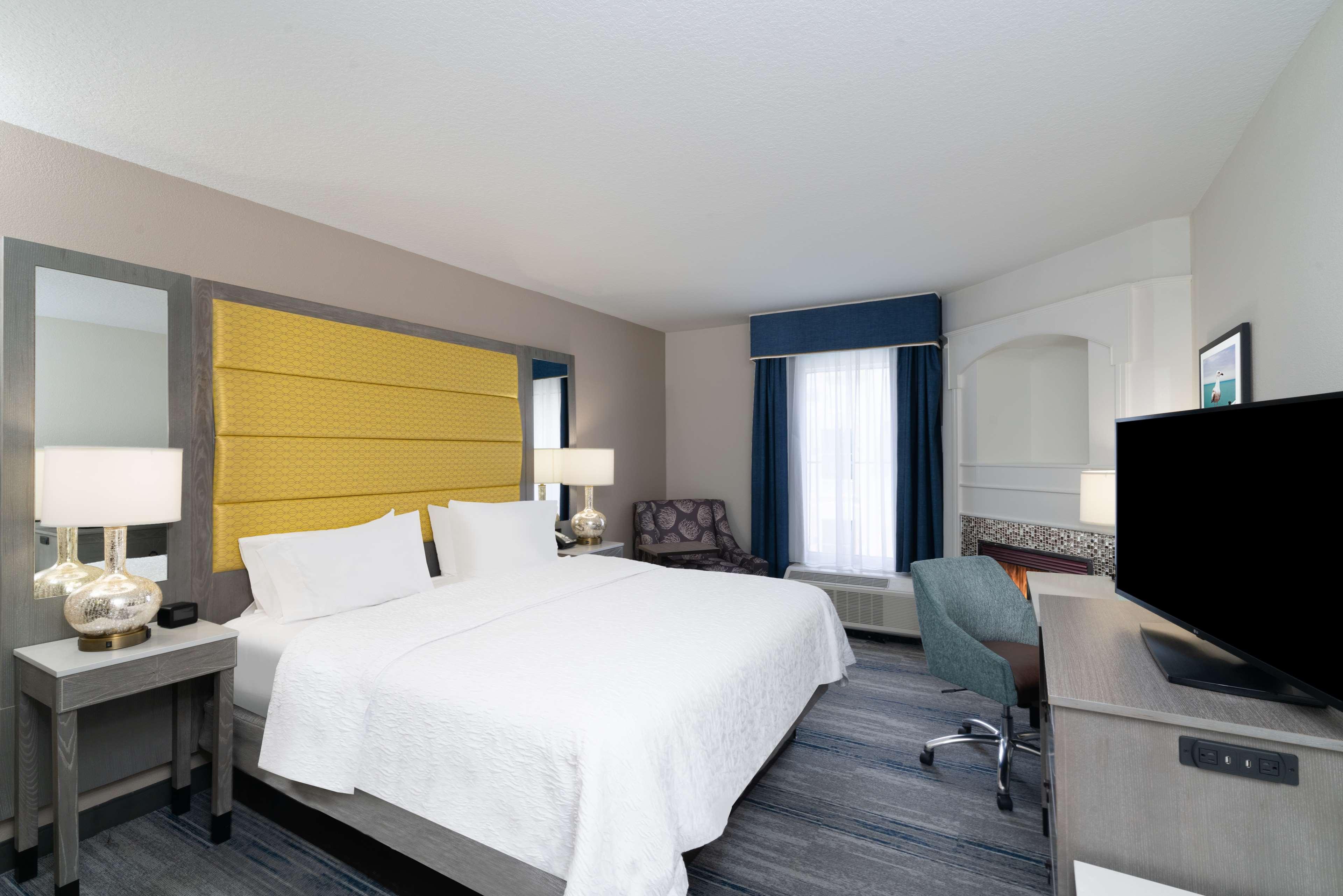 Suite Two Queen Beds One Bedroom