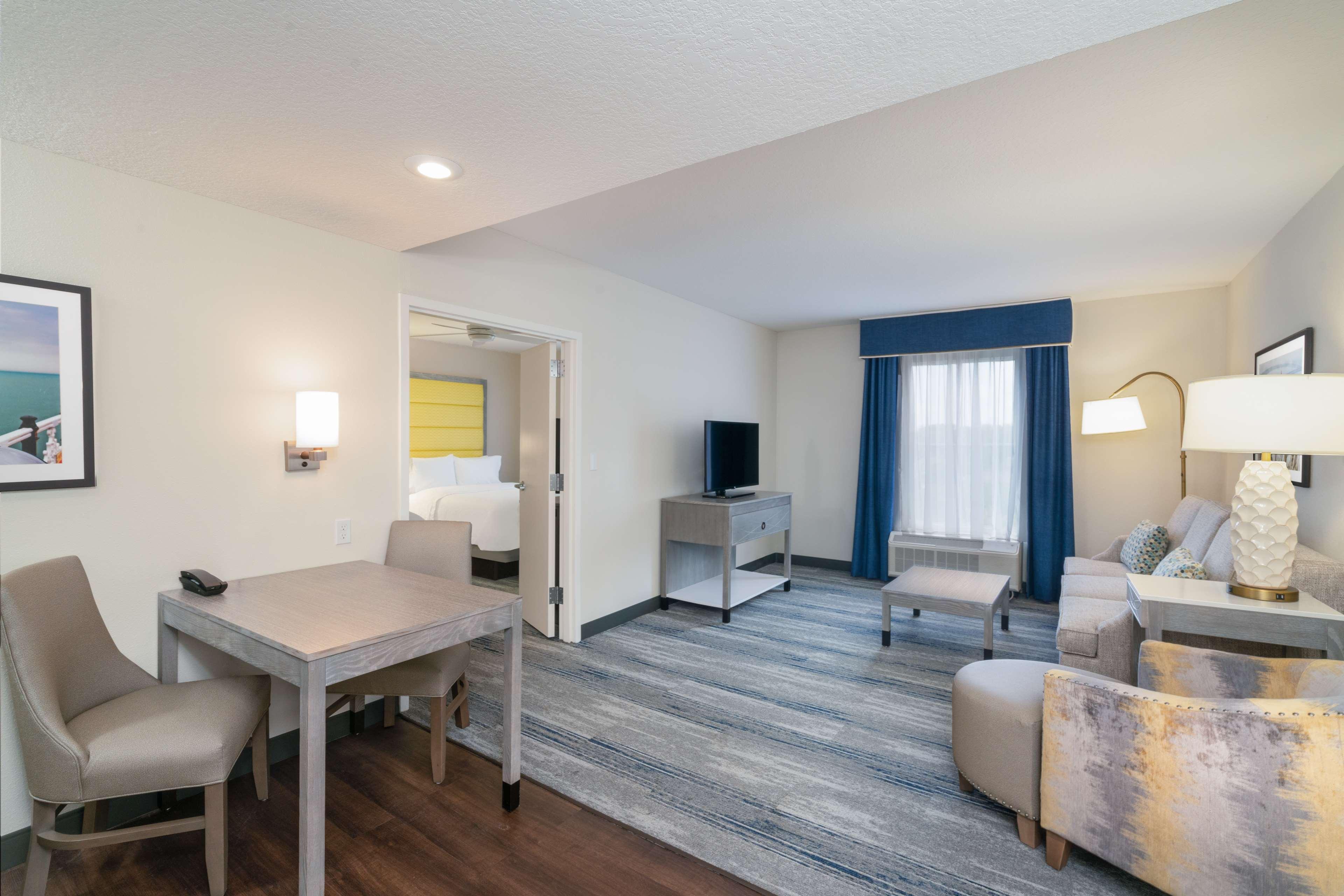 Suite with Kitchenette