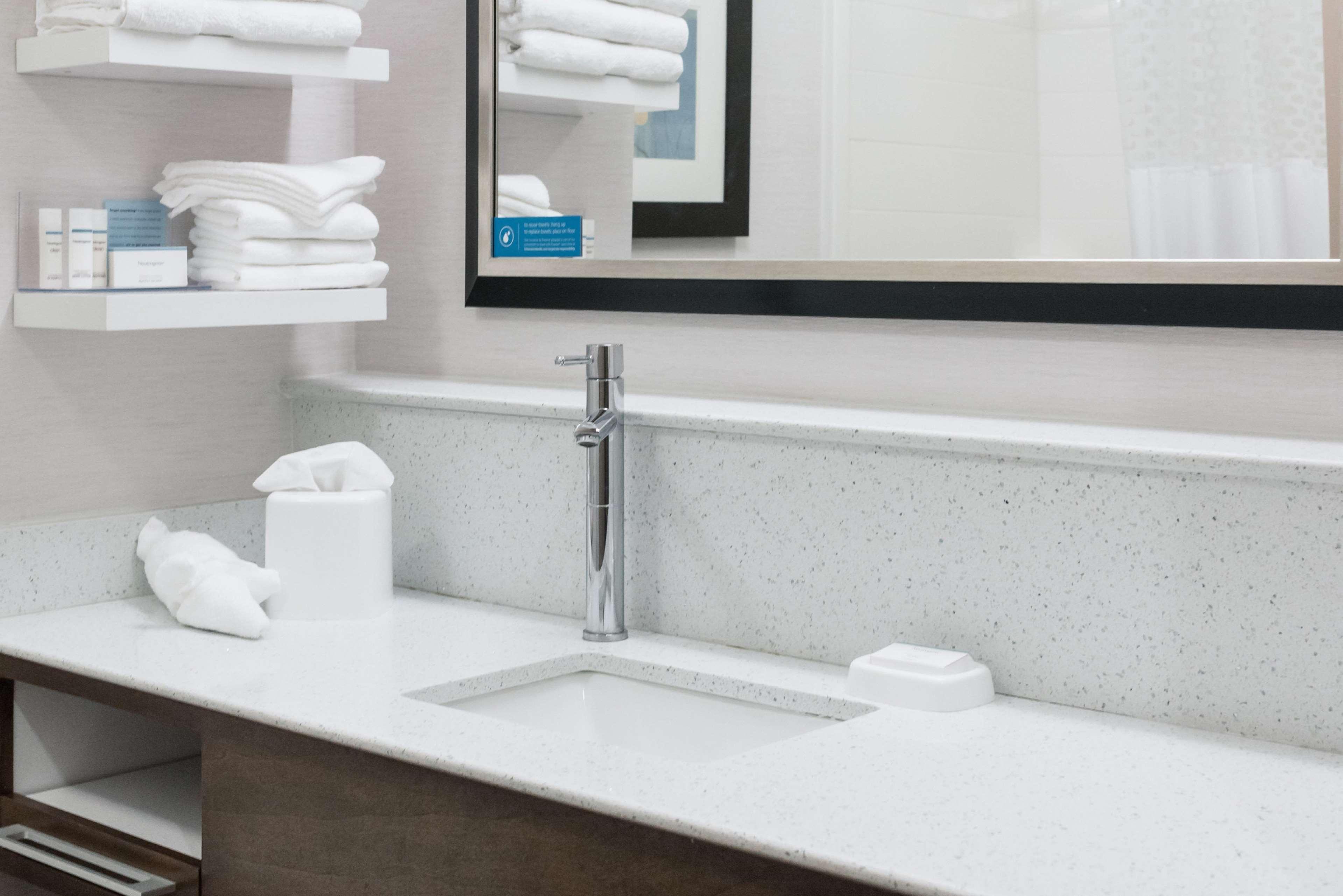 Studio King Size Bed