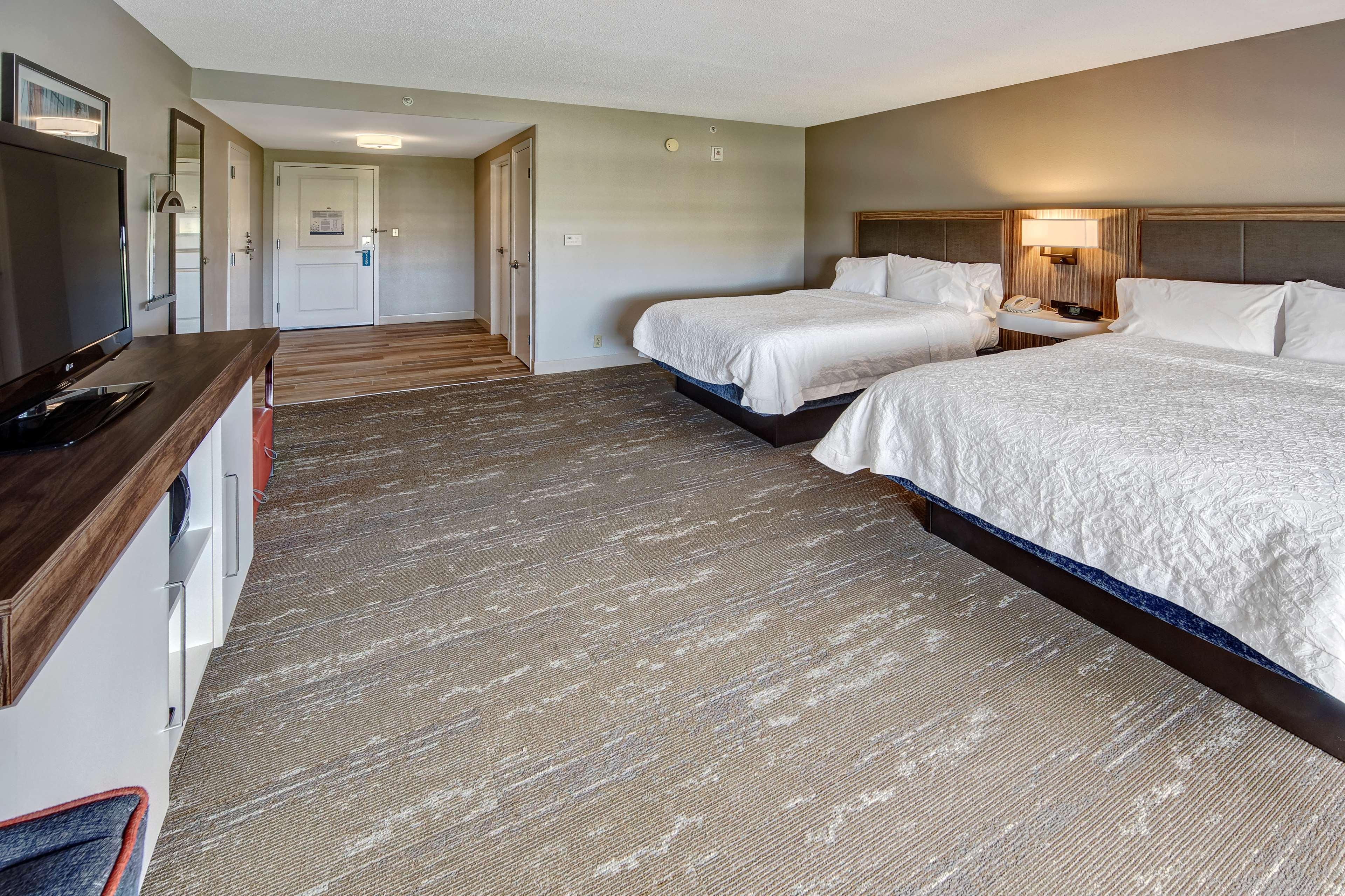 Double Two Queen Beds Non Smoking