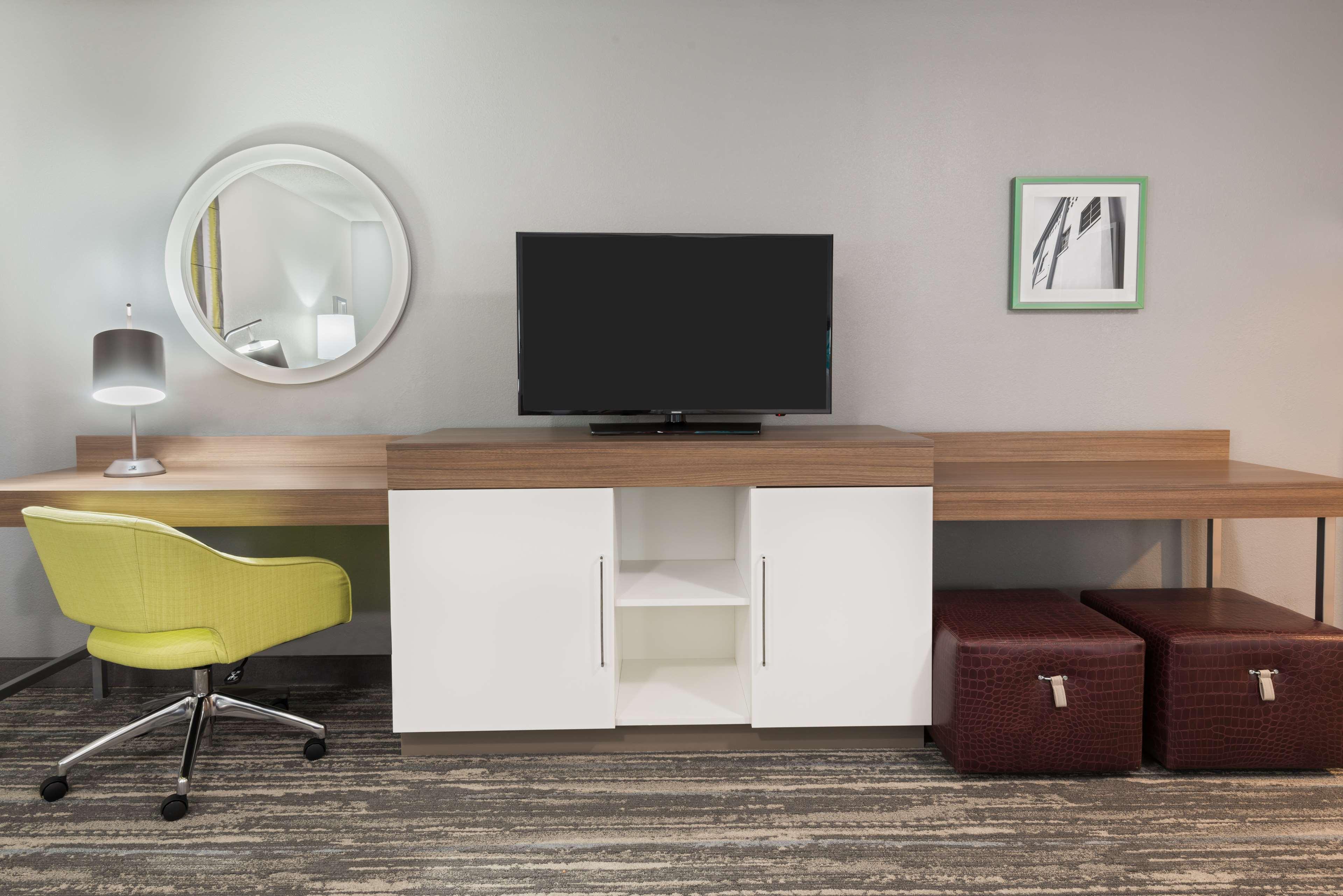 Double Deluxe King Bed