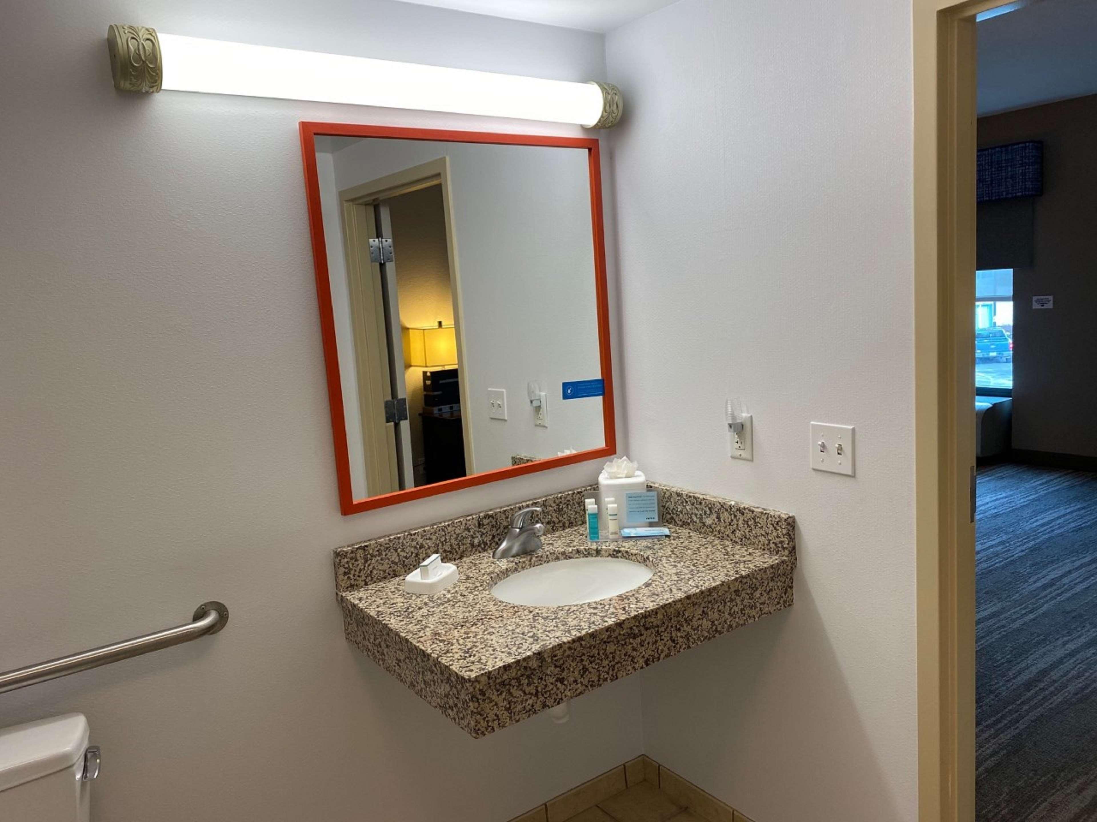 Studio King Bed Non Smoking