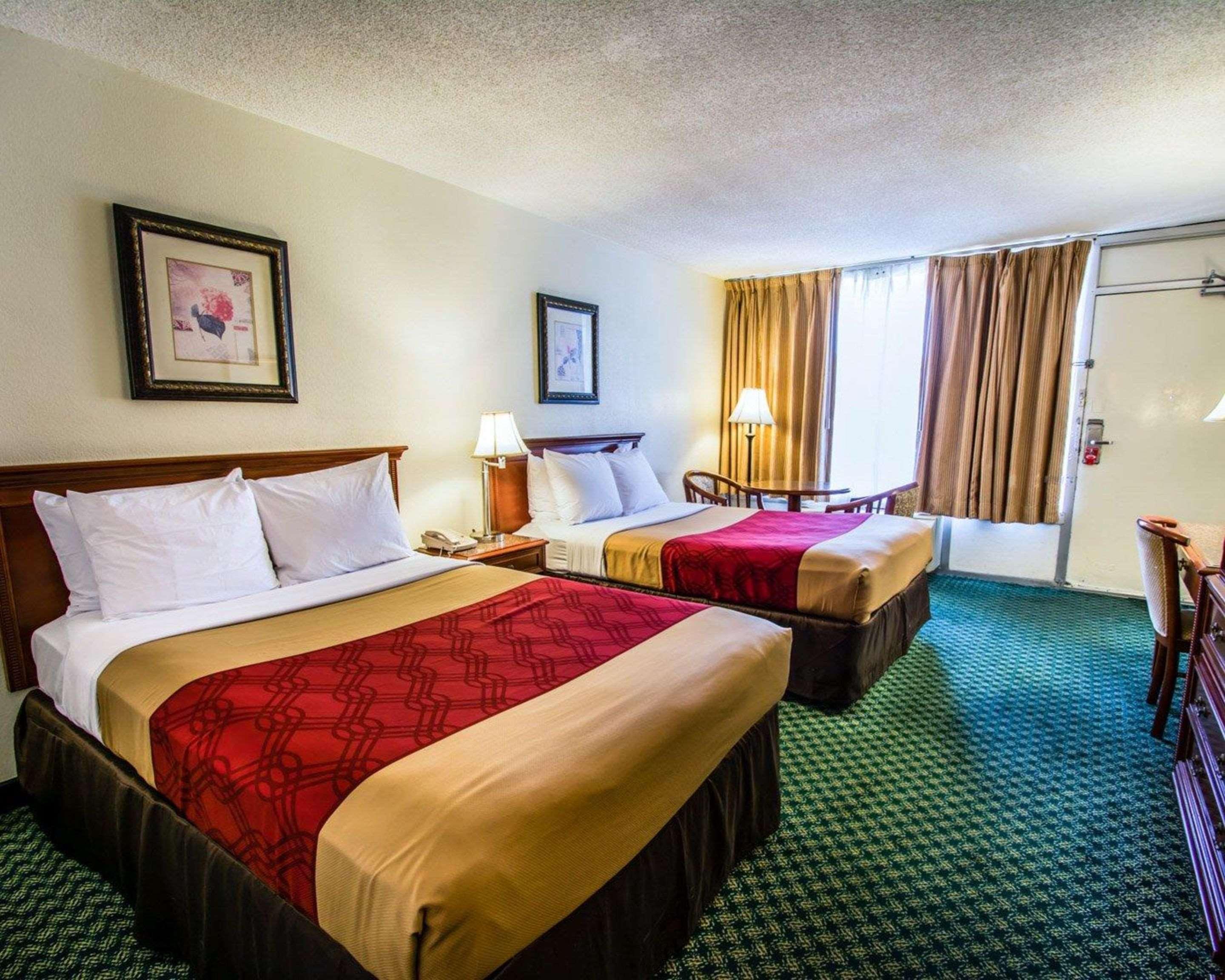 Double Two Double Beds Non Smoking