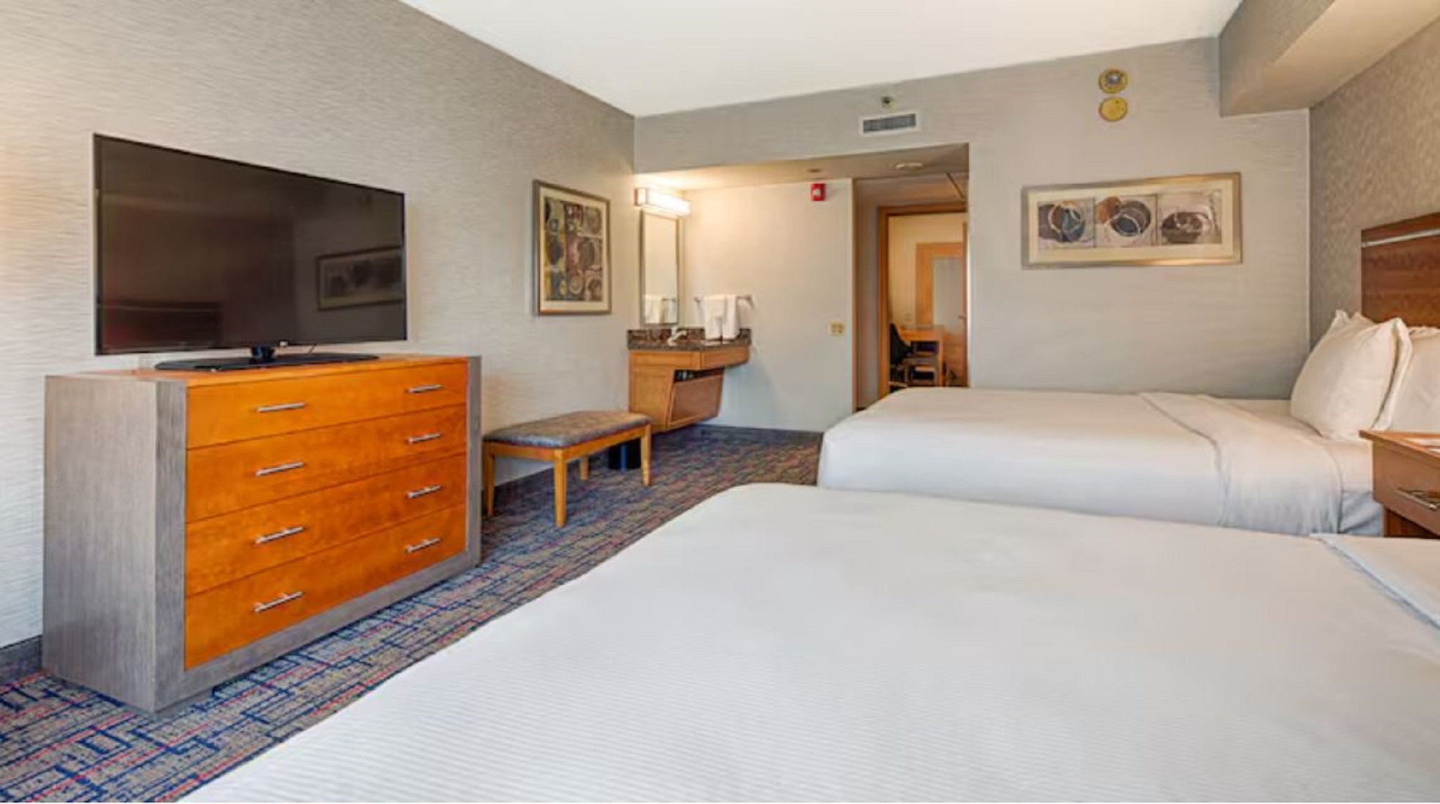 Suite Two Queen Beds