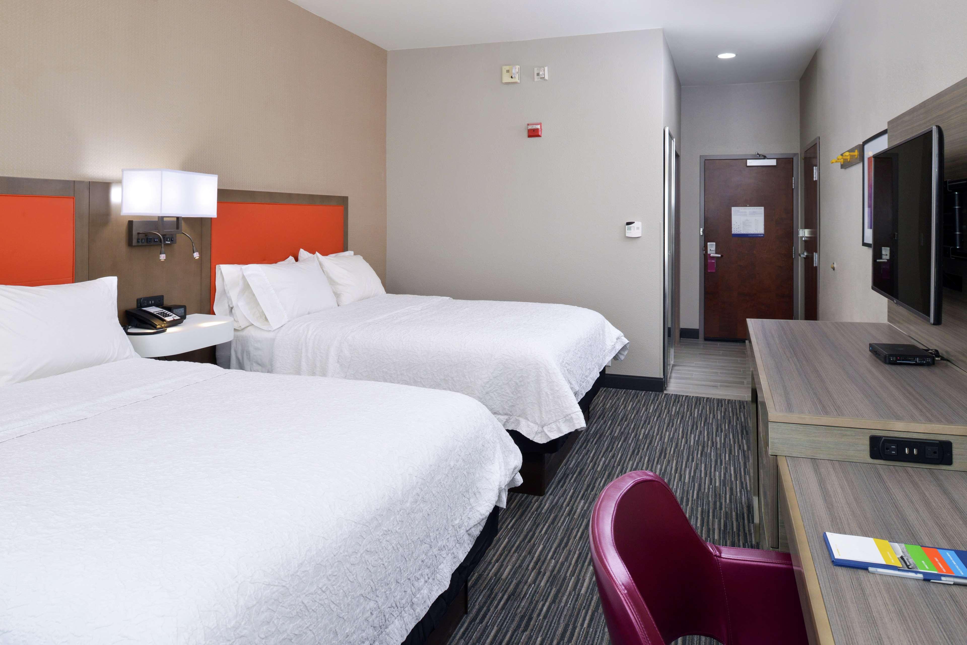 Double Two Queen Beds Non Smoking