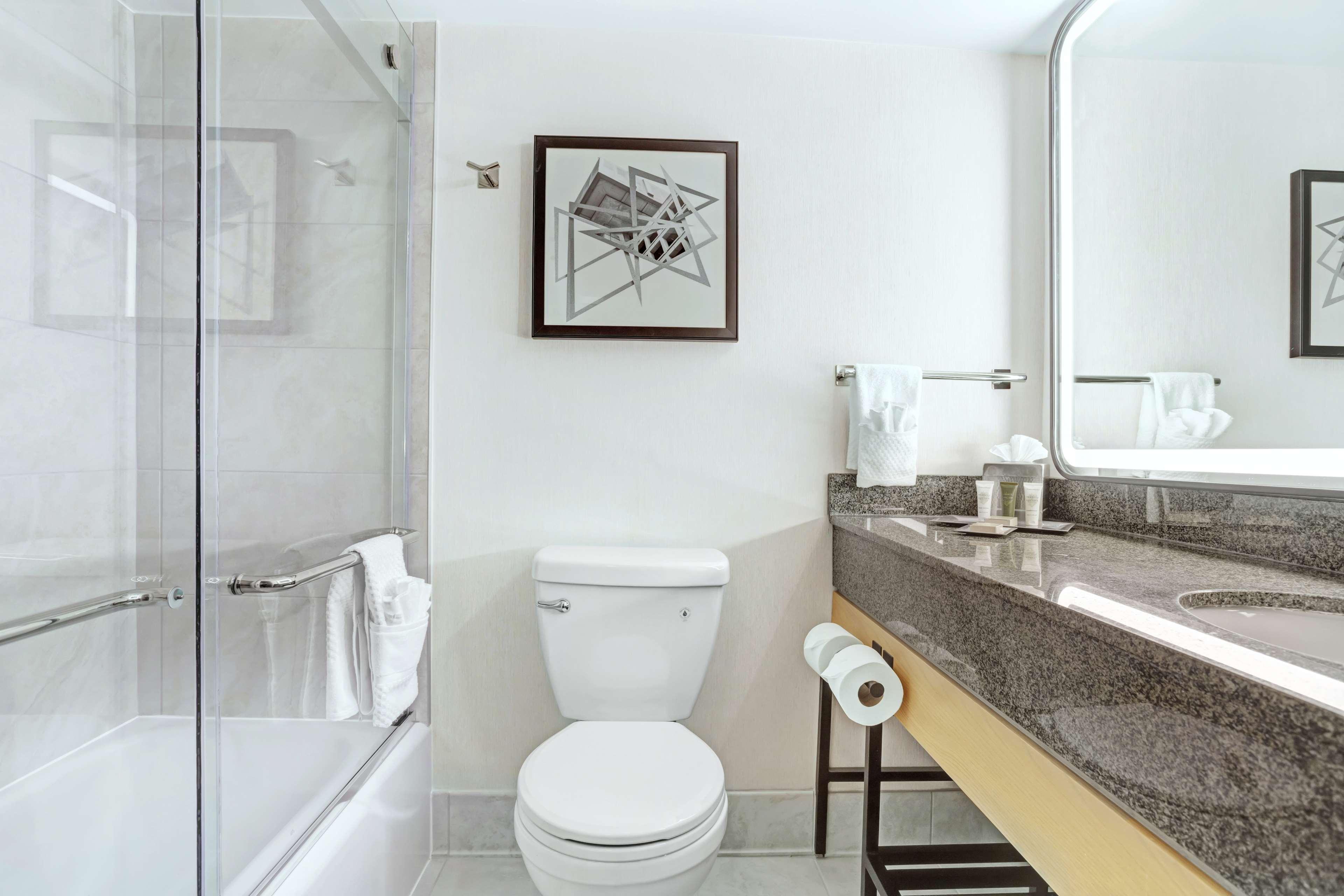 Double Deluxe King Bed