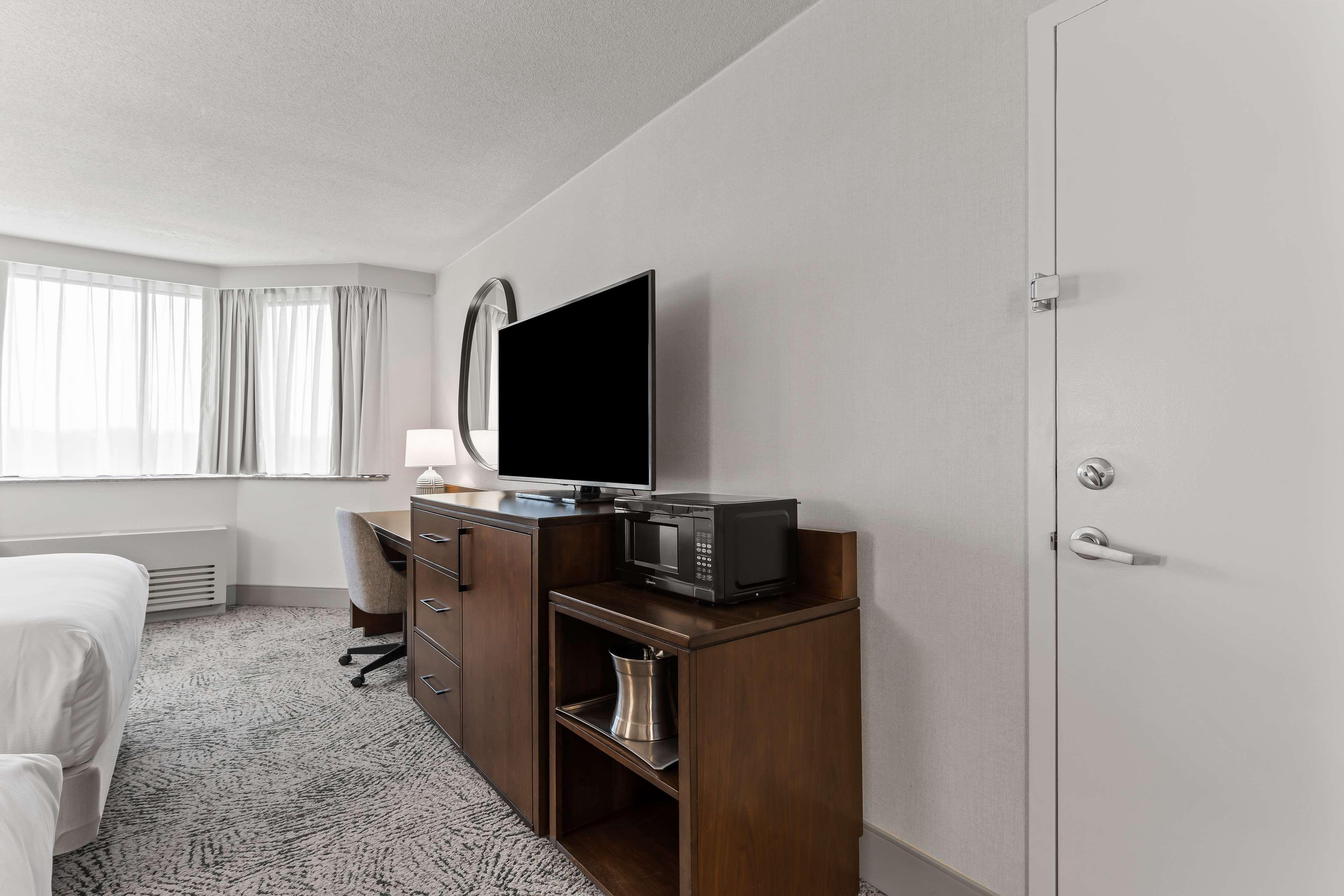 Double Deluxe Two Queen Beds