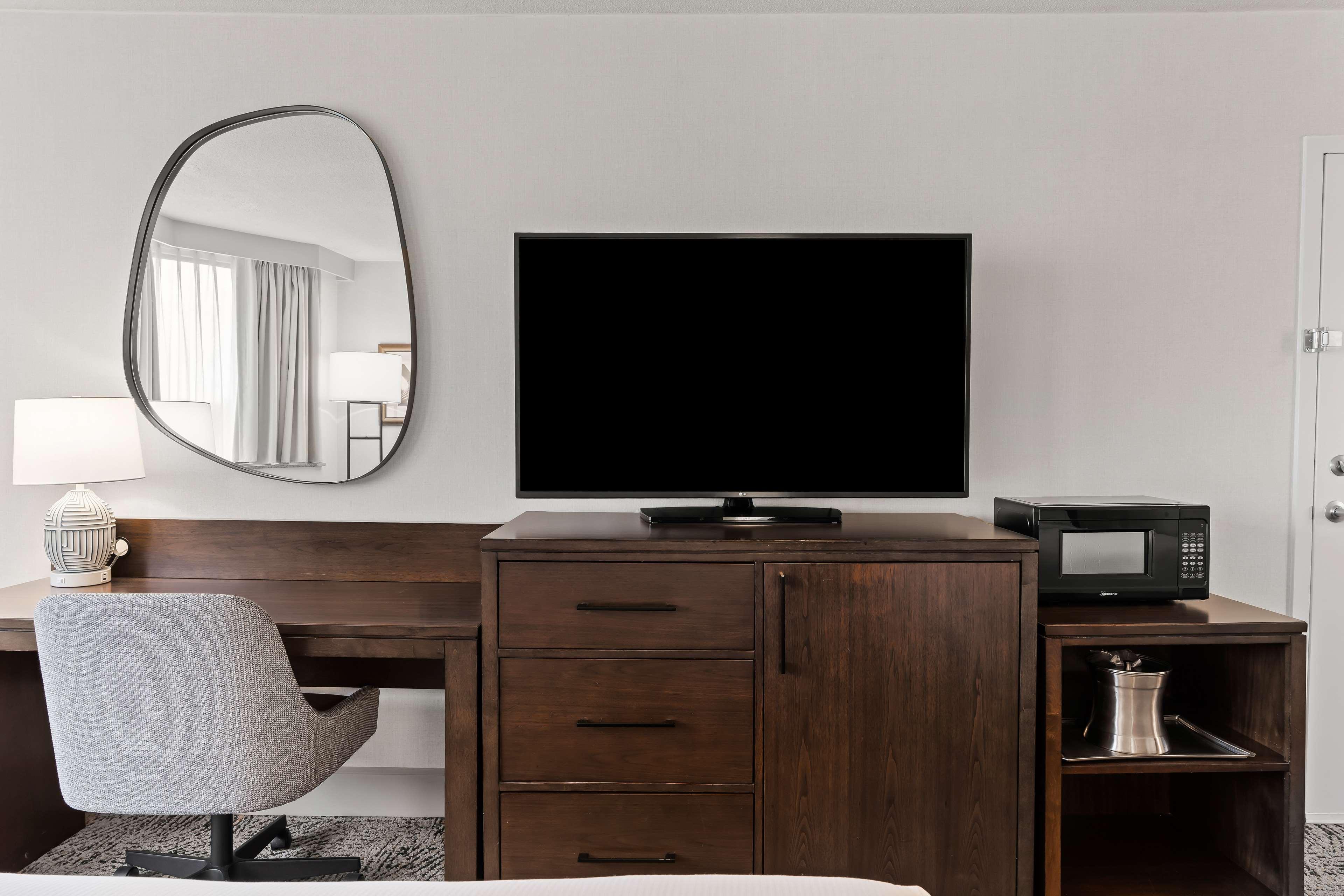 Double Deluxe Two Queen Beds