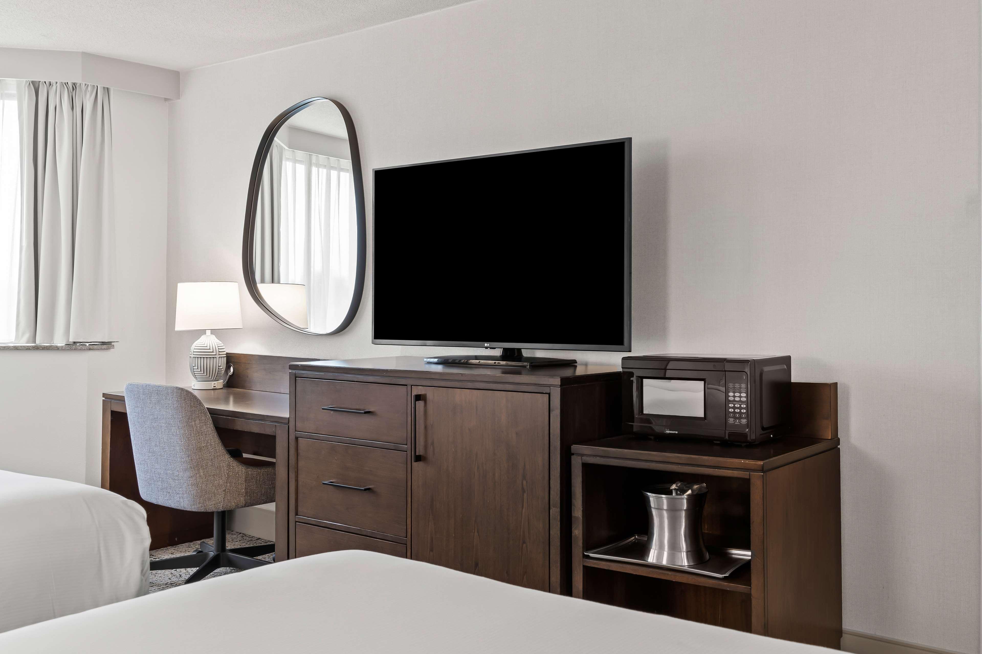 Double Deluxe Two Queen Beds