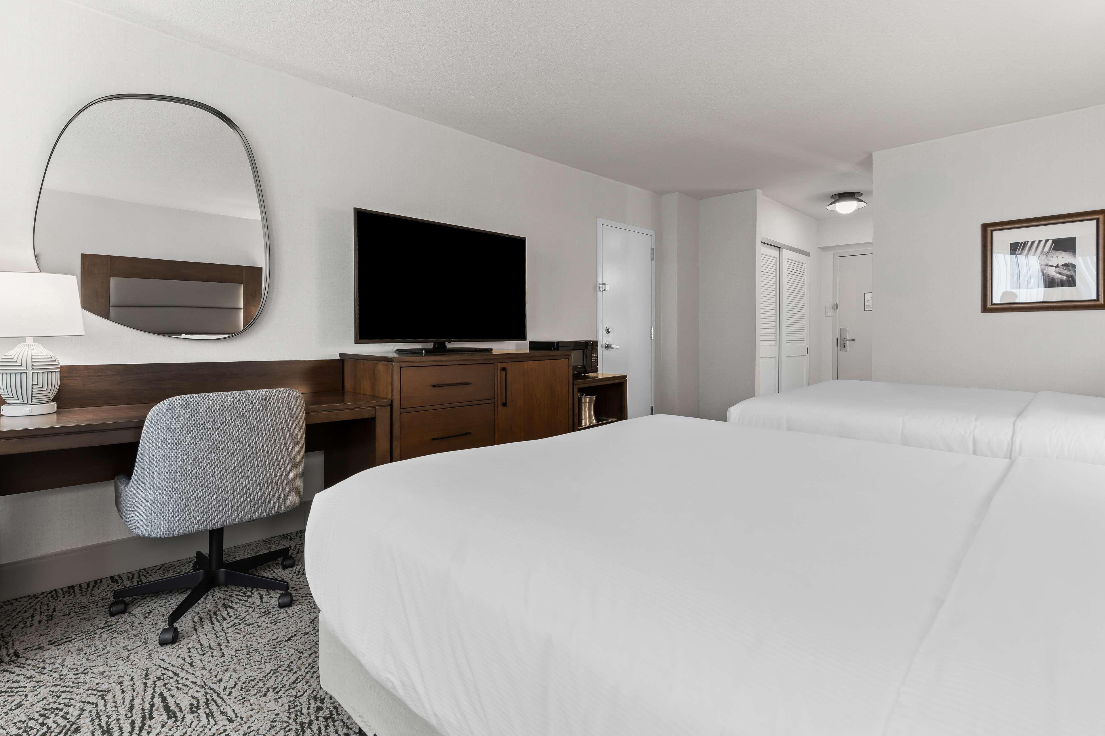 Double Deluxe Two Queen Beds