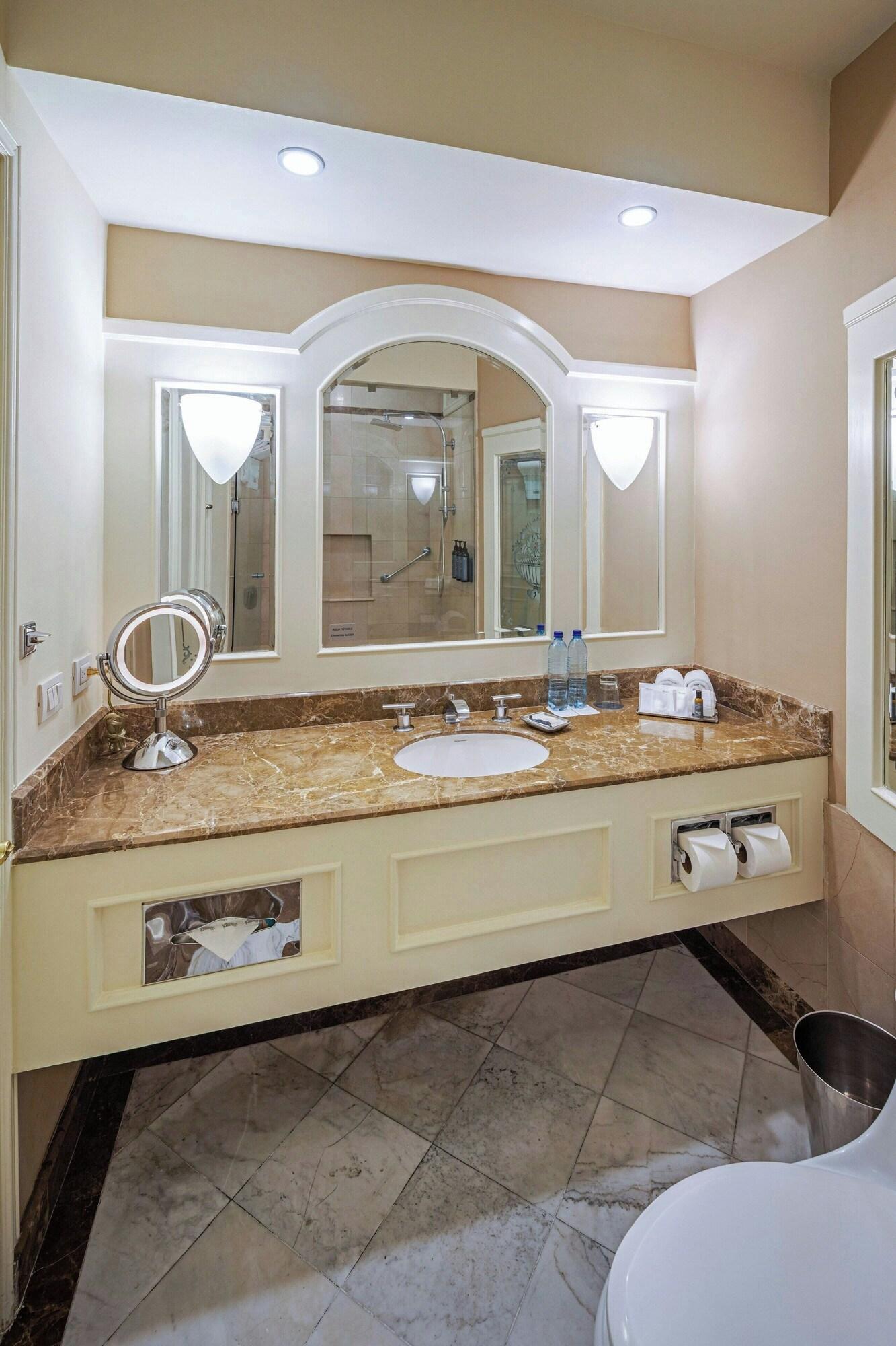 Double Executive King Bed