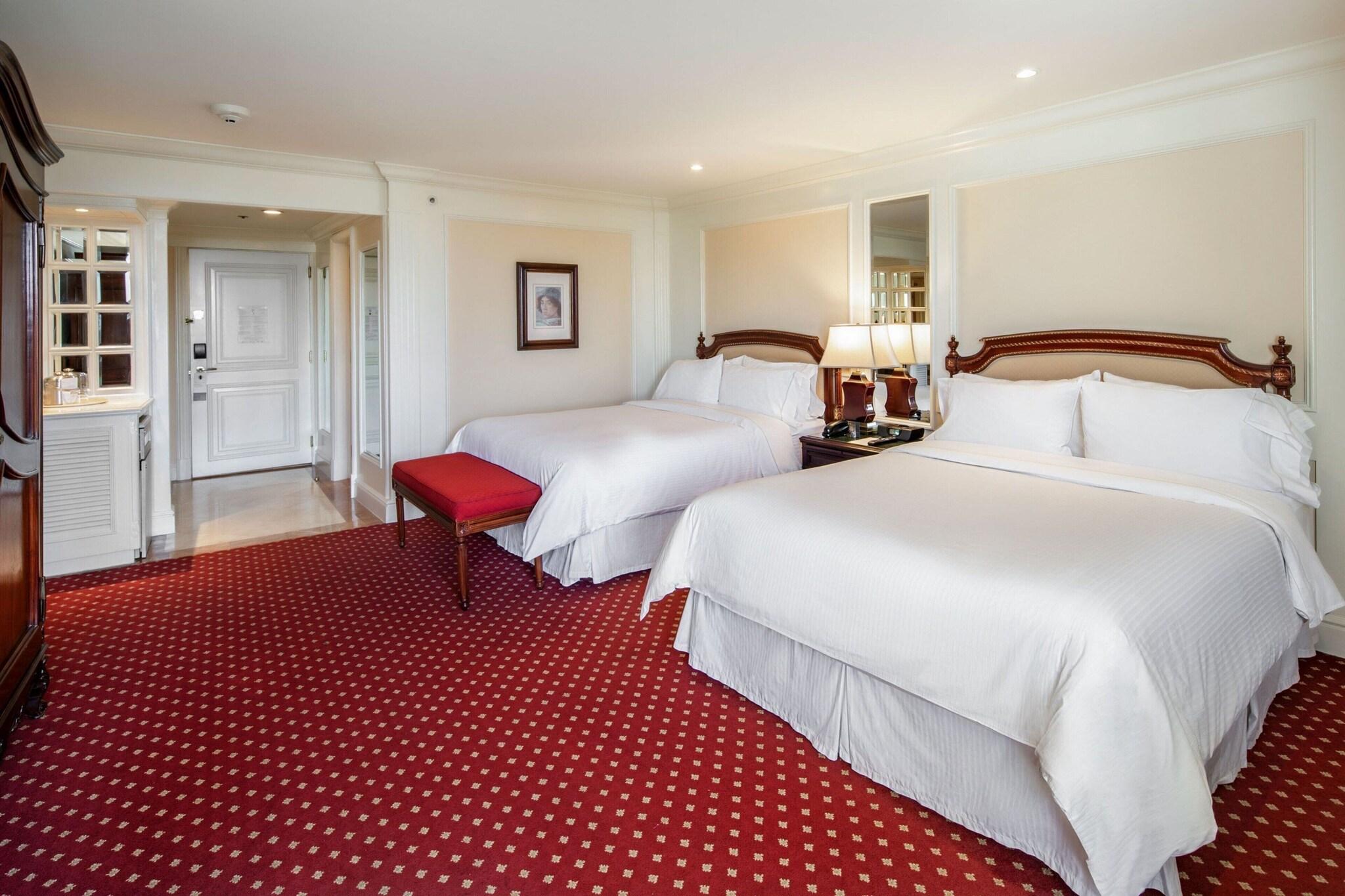 Quadruple Executive Two Queen Beds