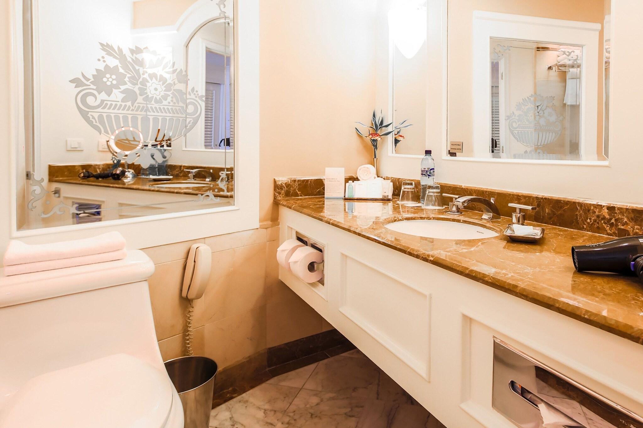 Quadruple Executive Two Queen Beds