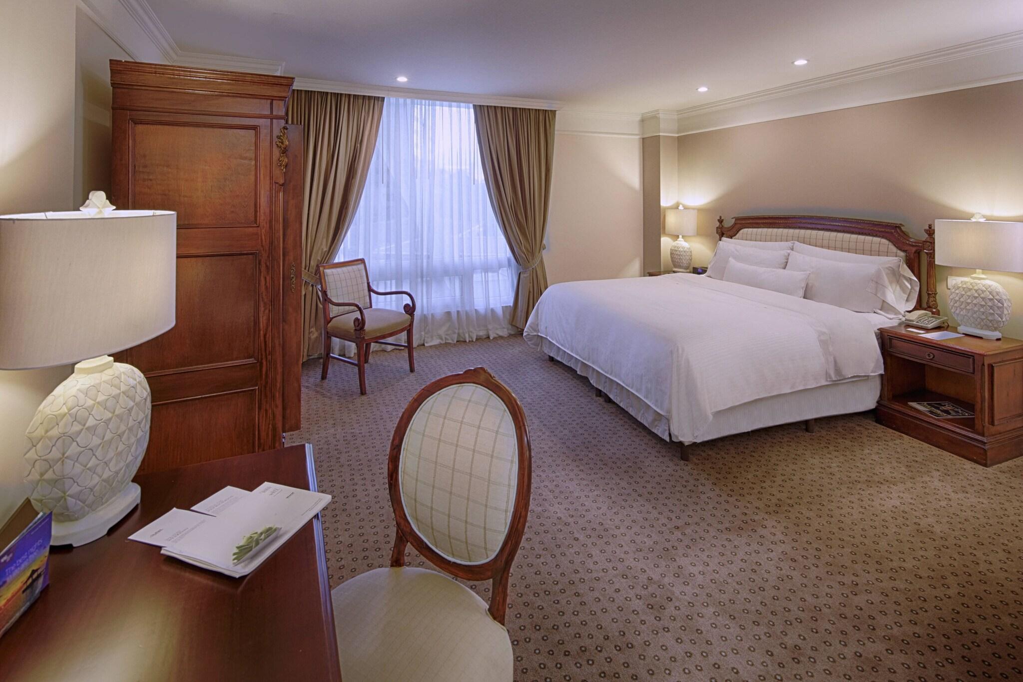 Double Deluxe King Bed