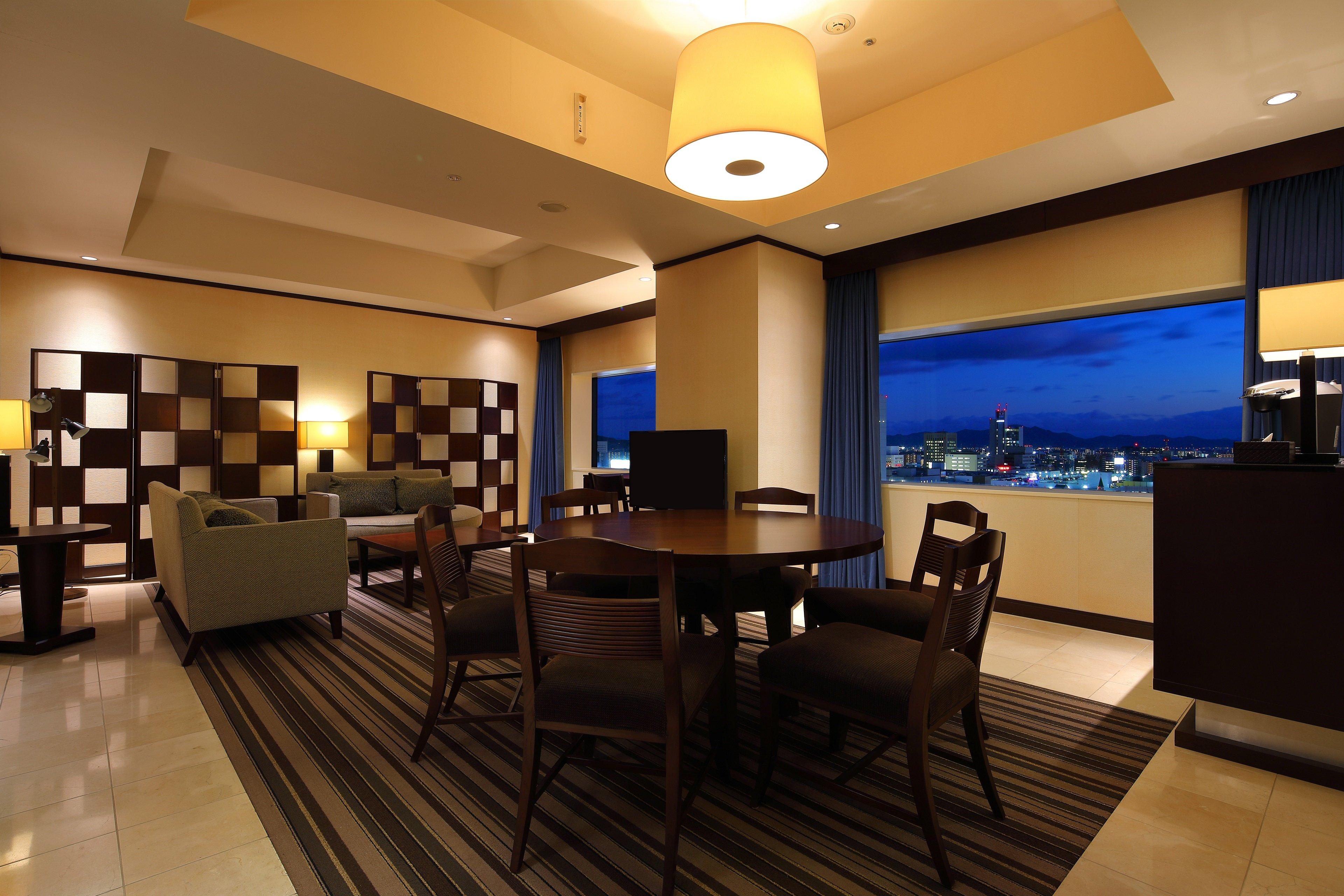 Suite Presidential with Views