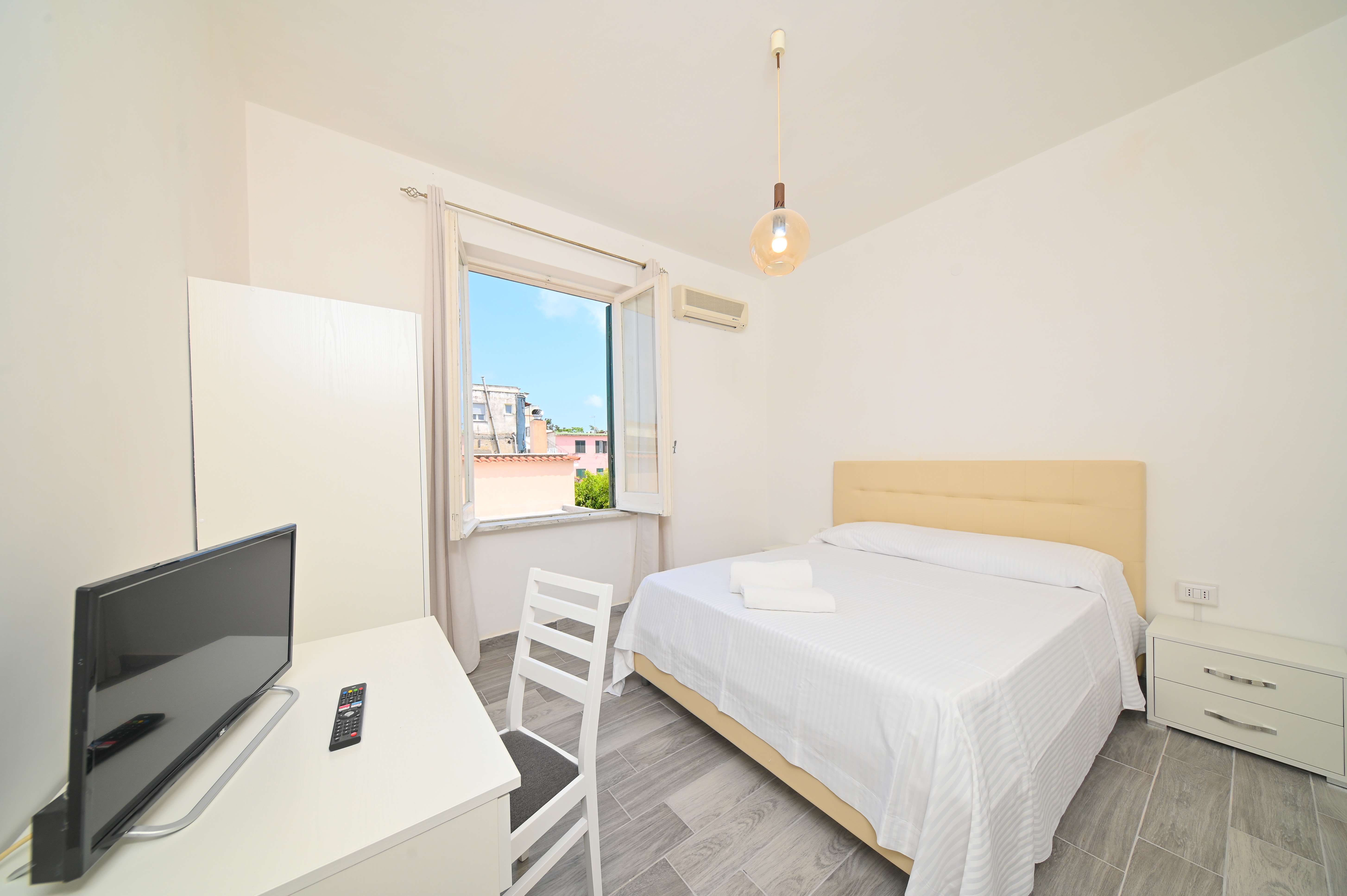 Double or Twin Standard