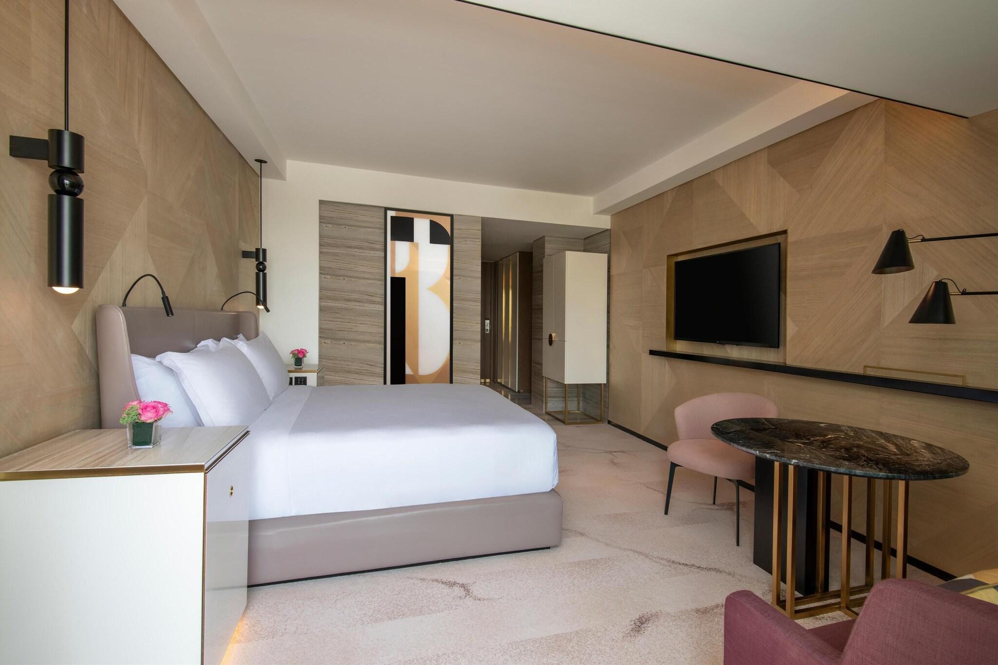 Double Deluxe with Views