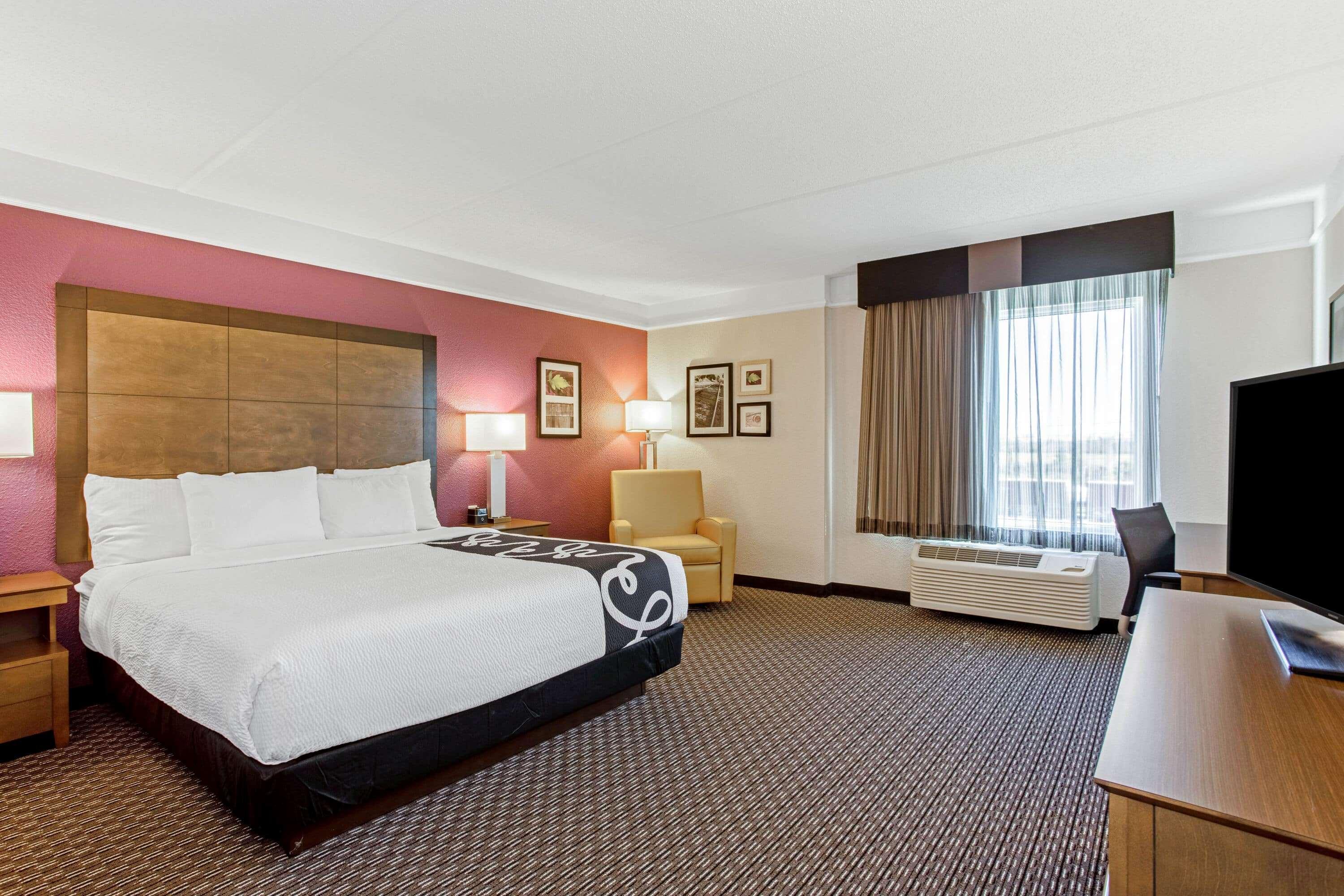 Room King Bed Non Smoking