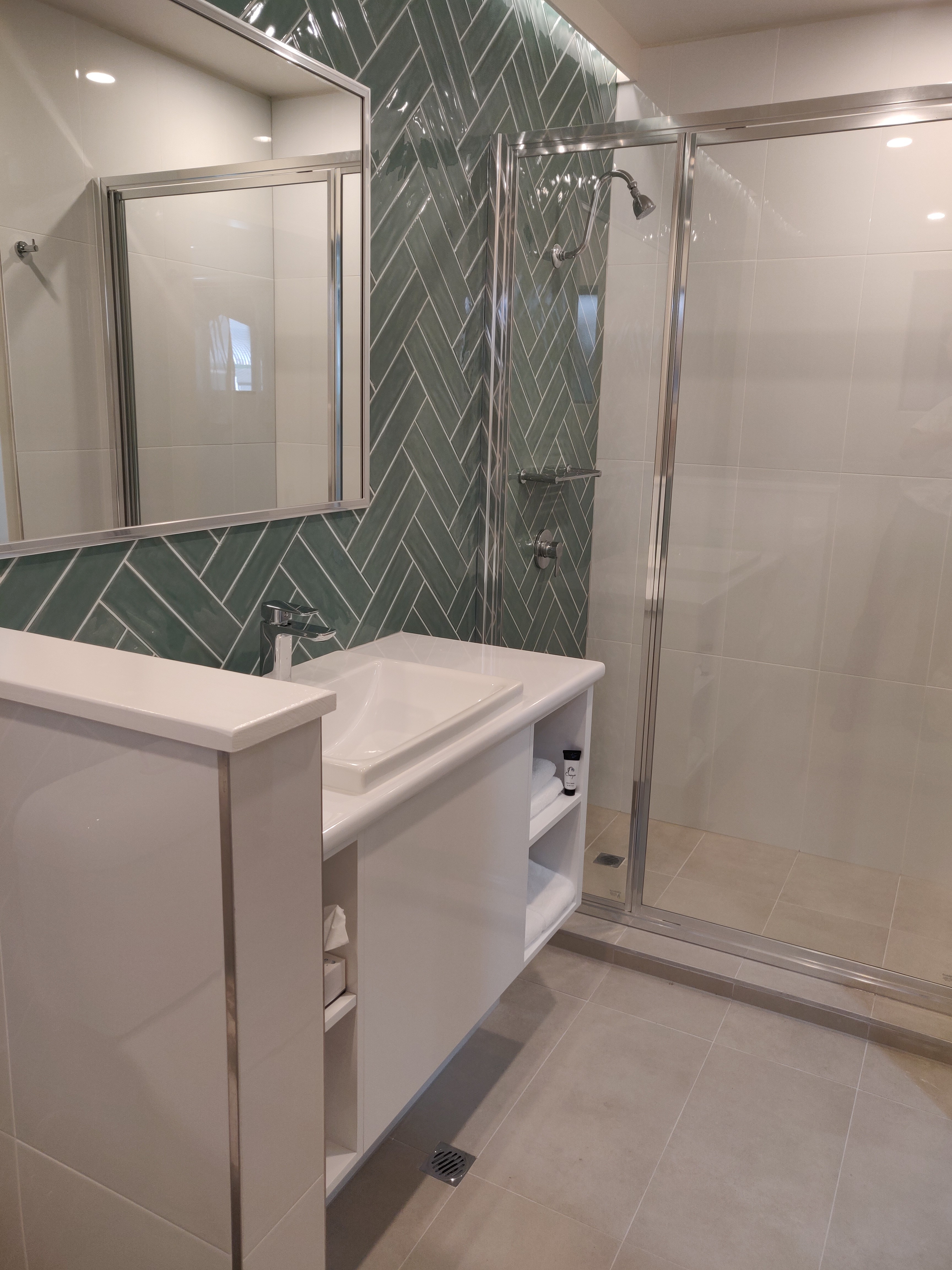 Studio King Size Bed