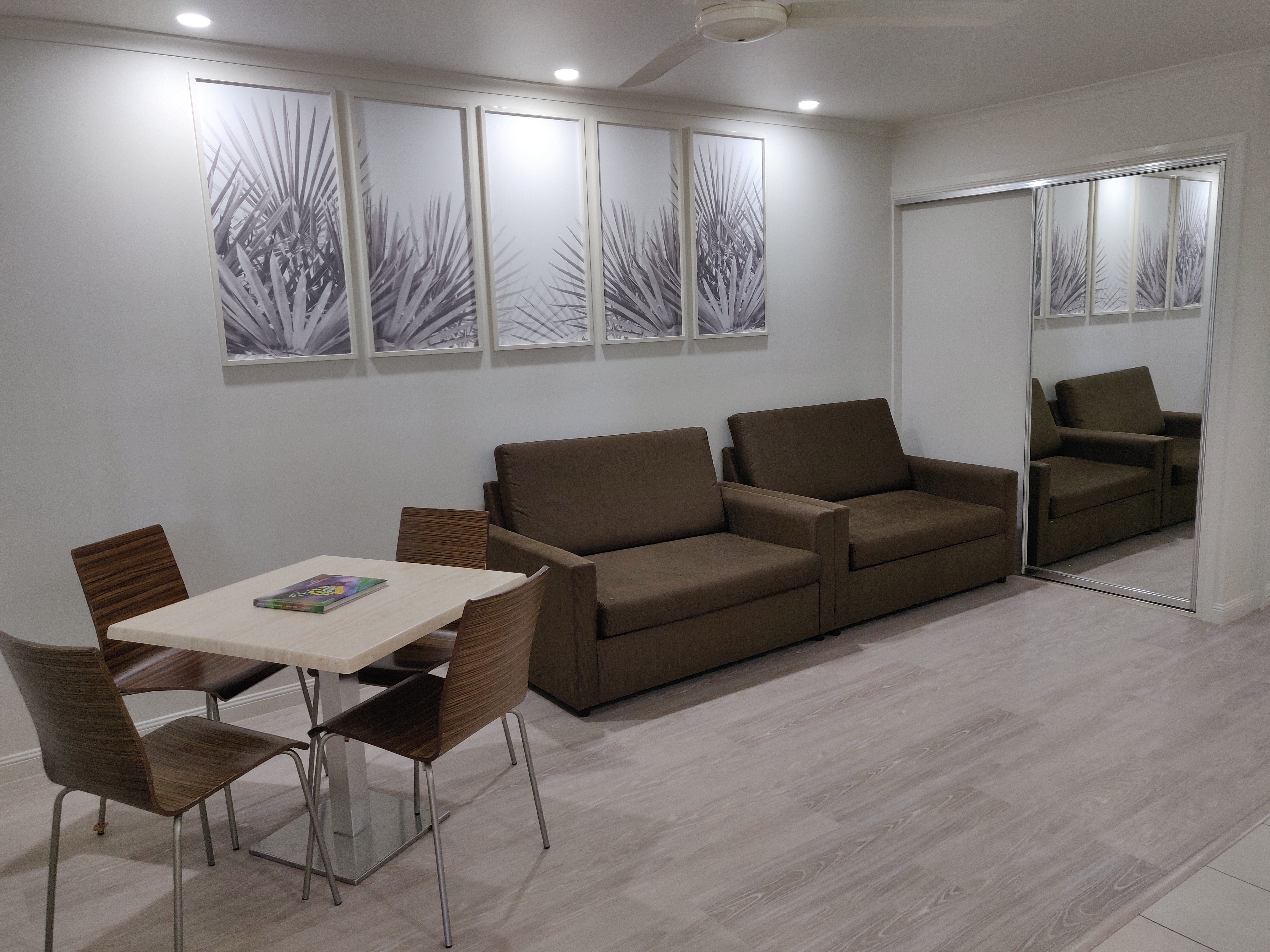 Studio King Size Bed