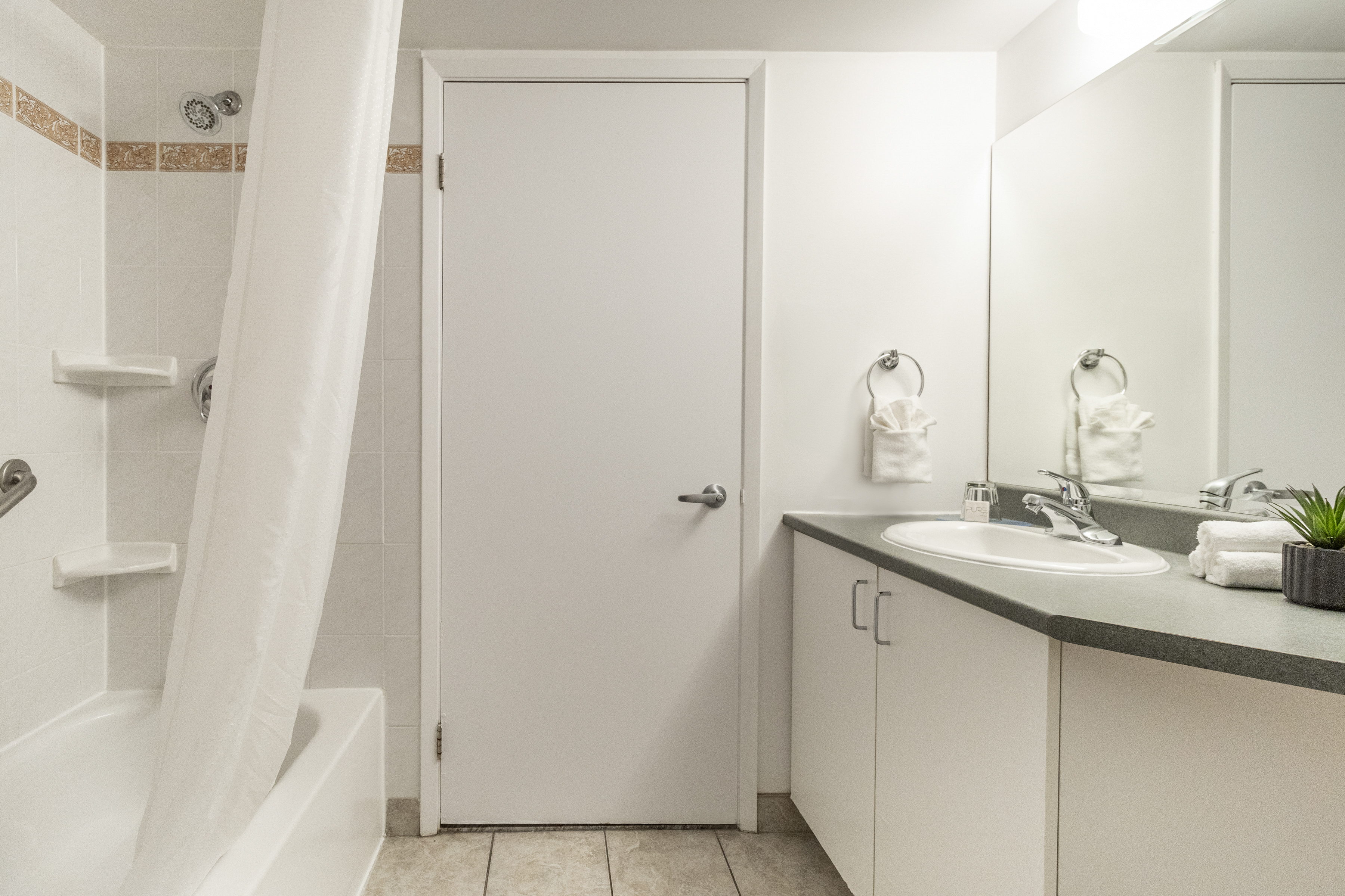 Studio King Size Bed