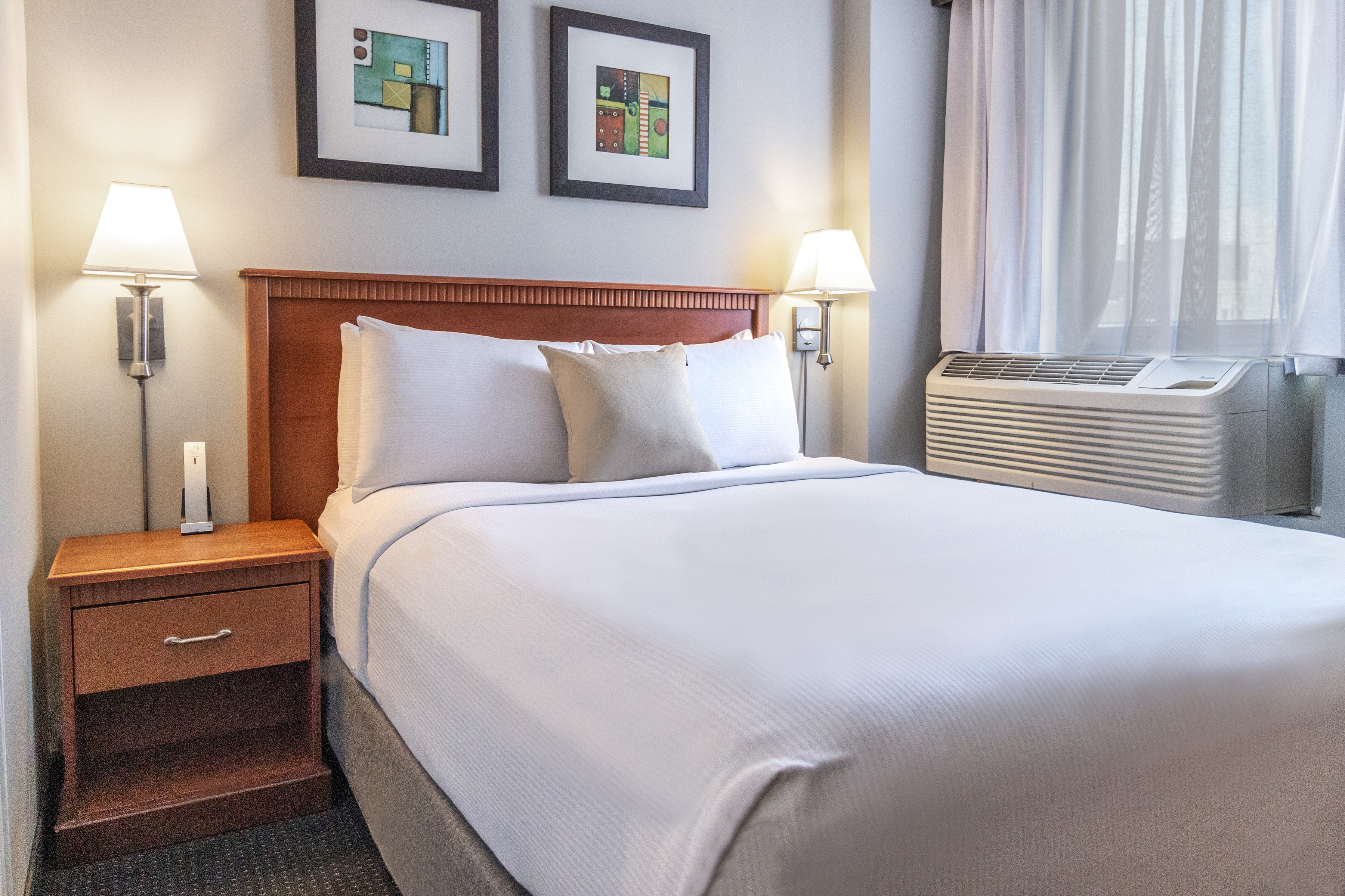 Suite Queen Size Bed