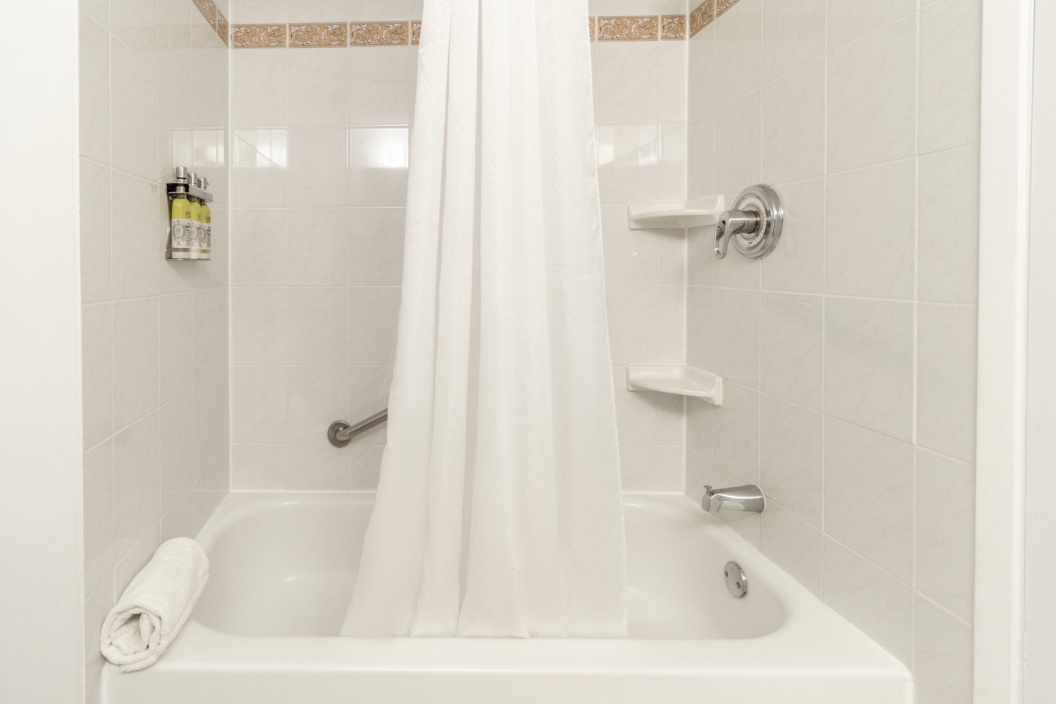 Suite Queen Size Bed