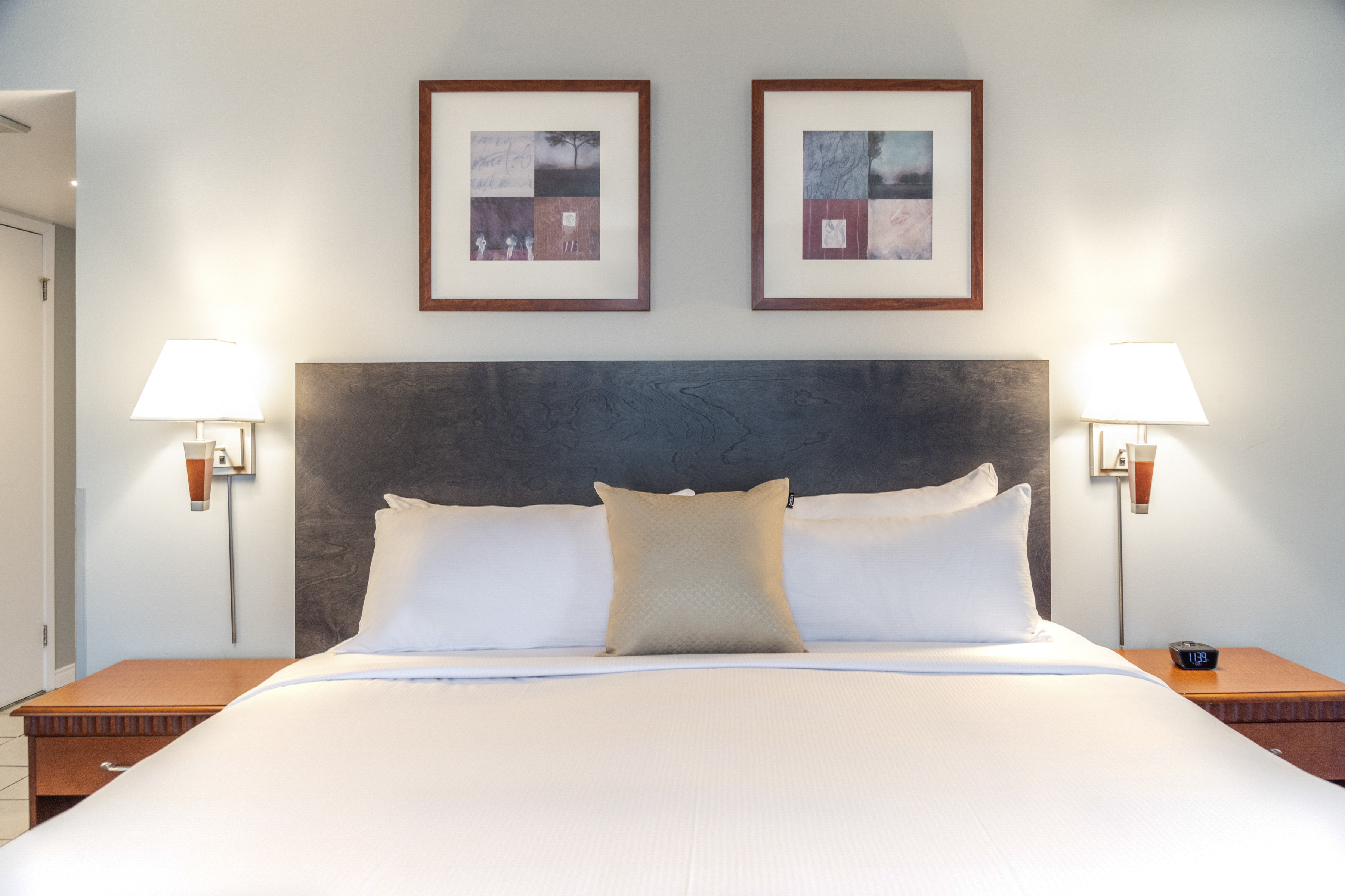 Studio King Size Bed