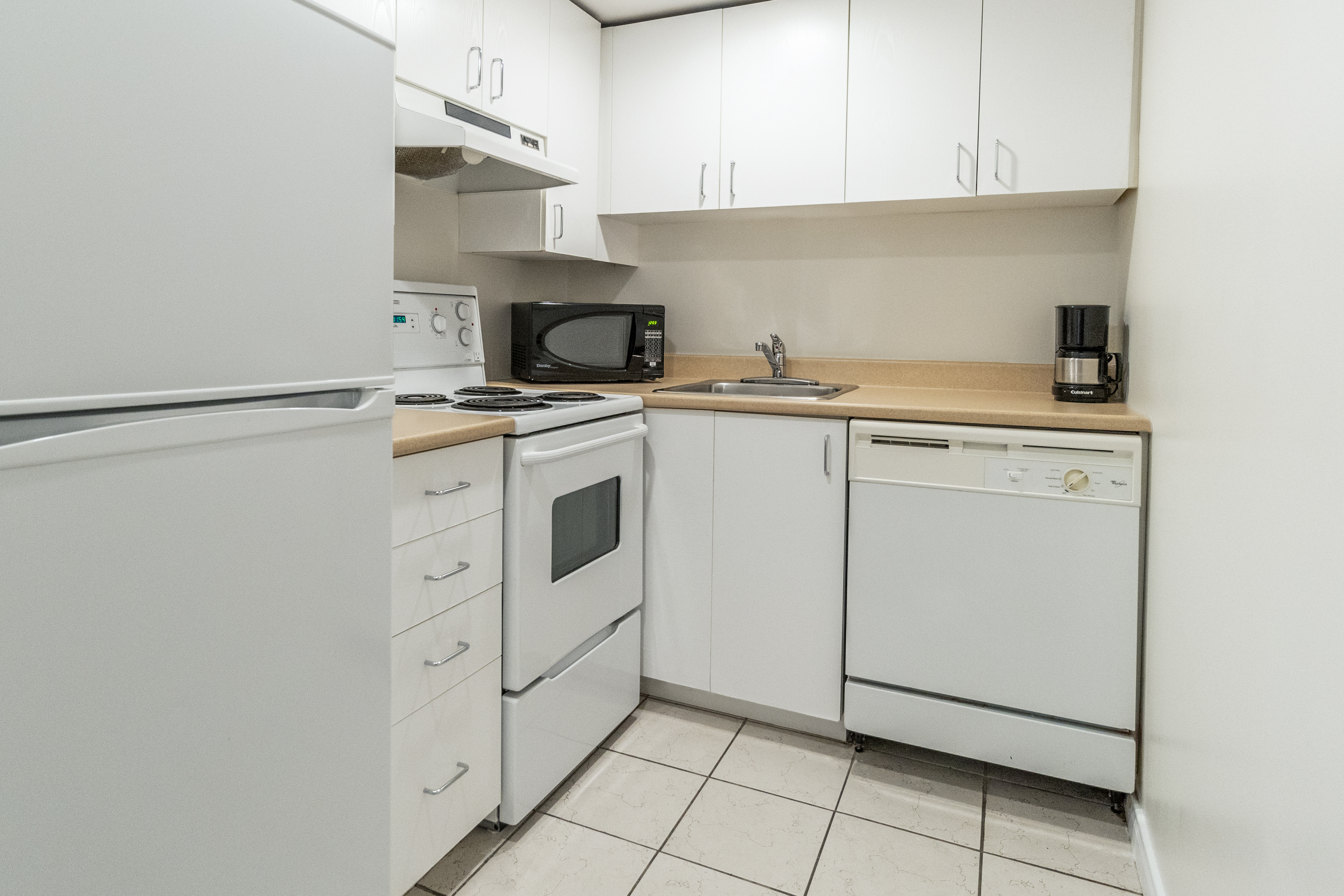 Studio Queen Size Bed