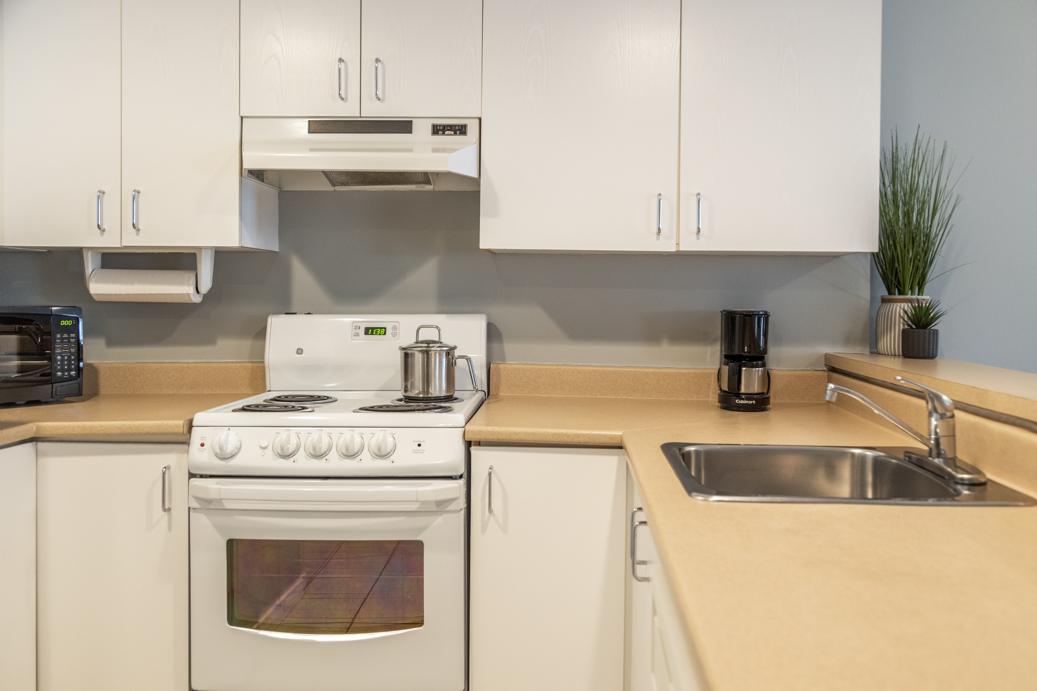 Studio Two Queen Beds