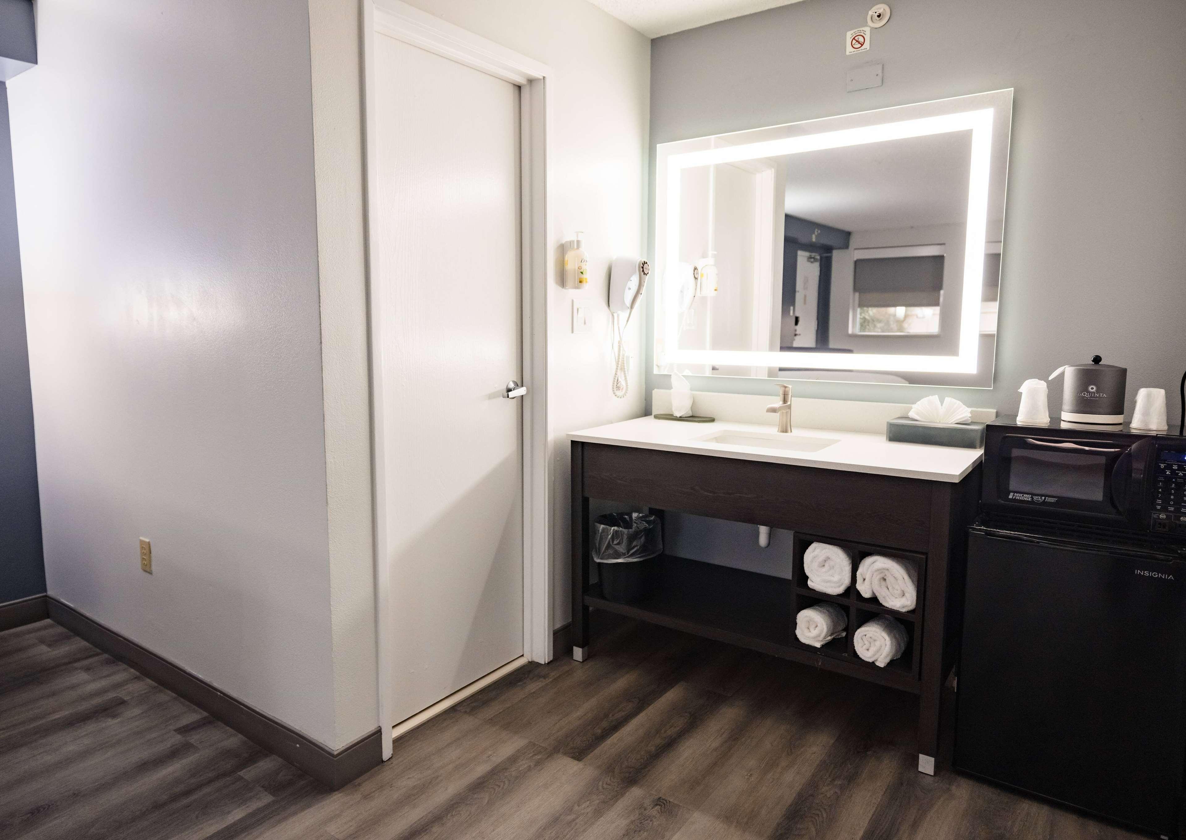 Room Two Double Beds