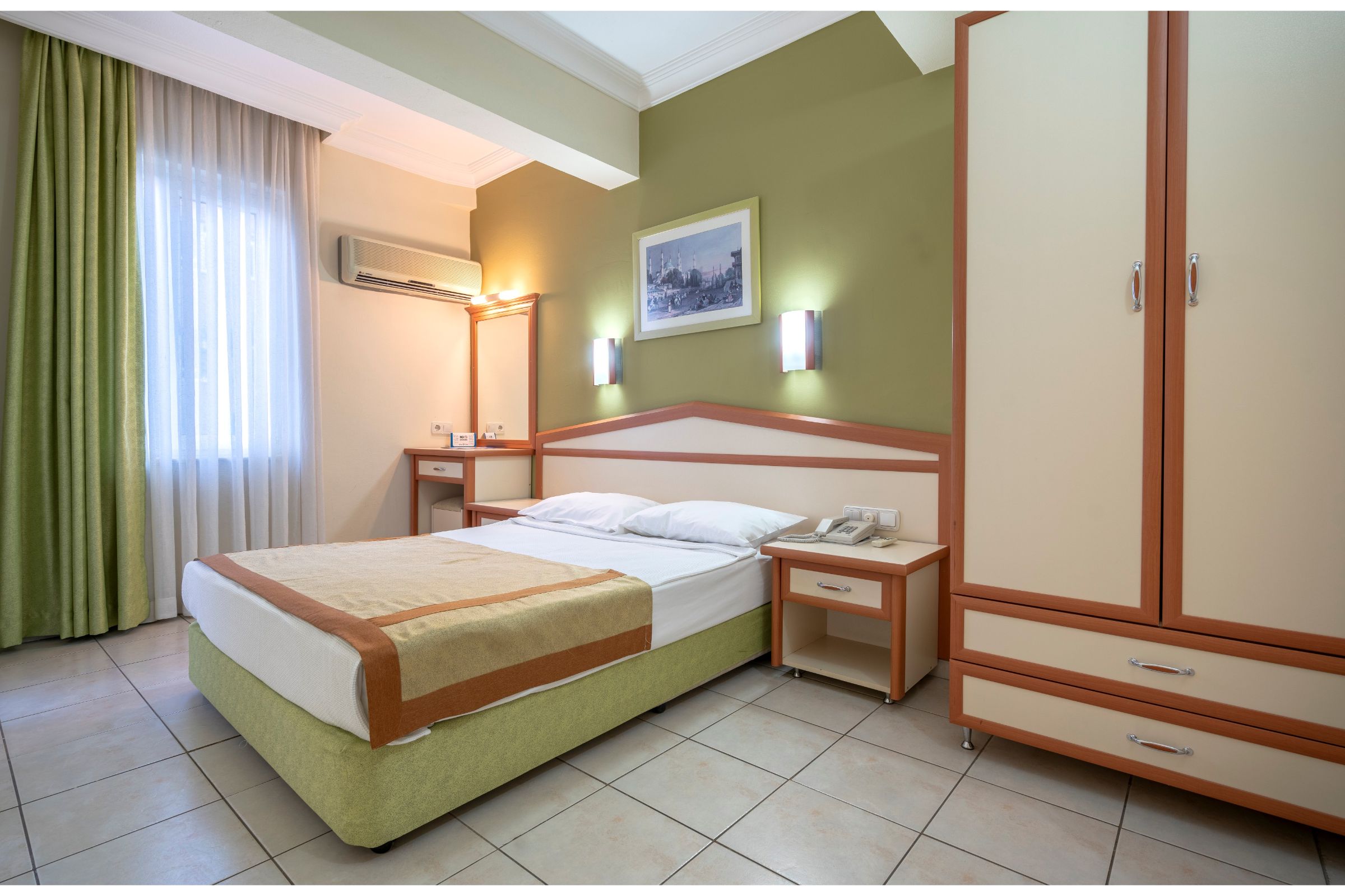 Family Room Connecting Room