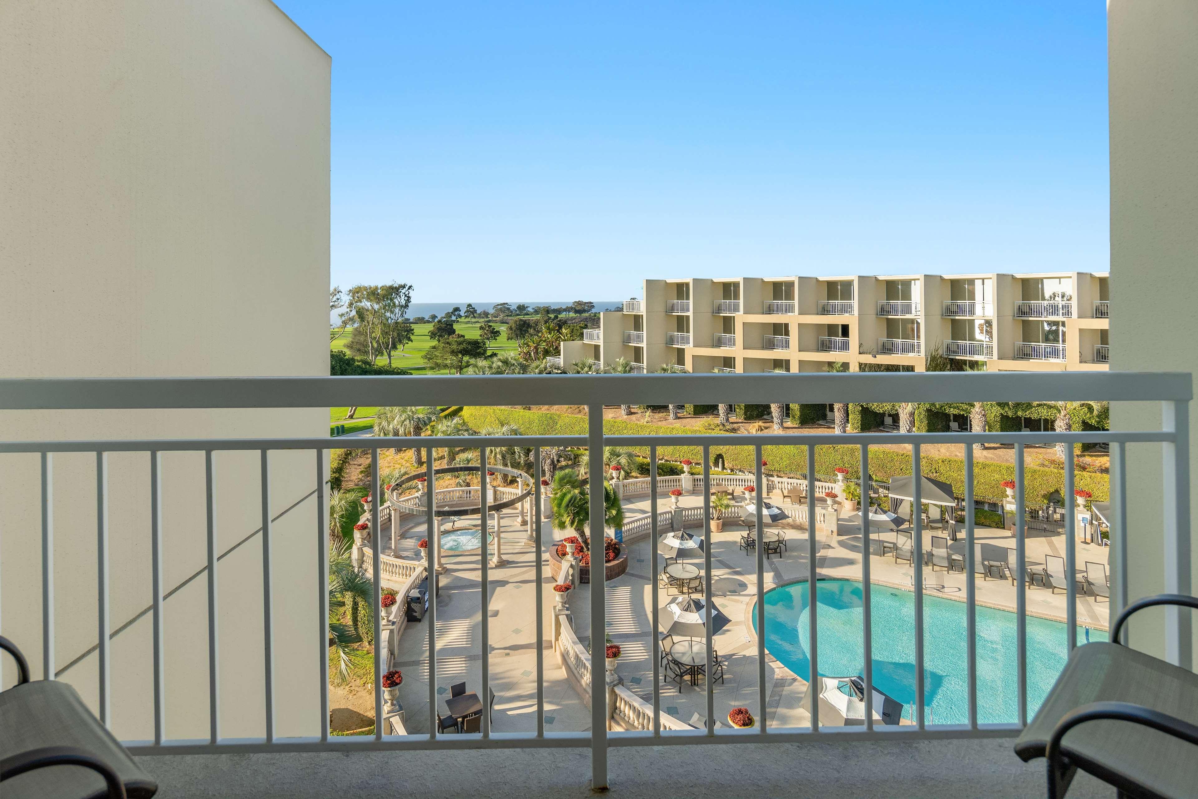 Double Pool View King Bed