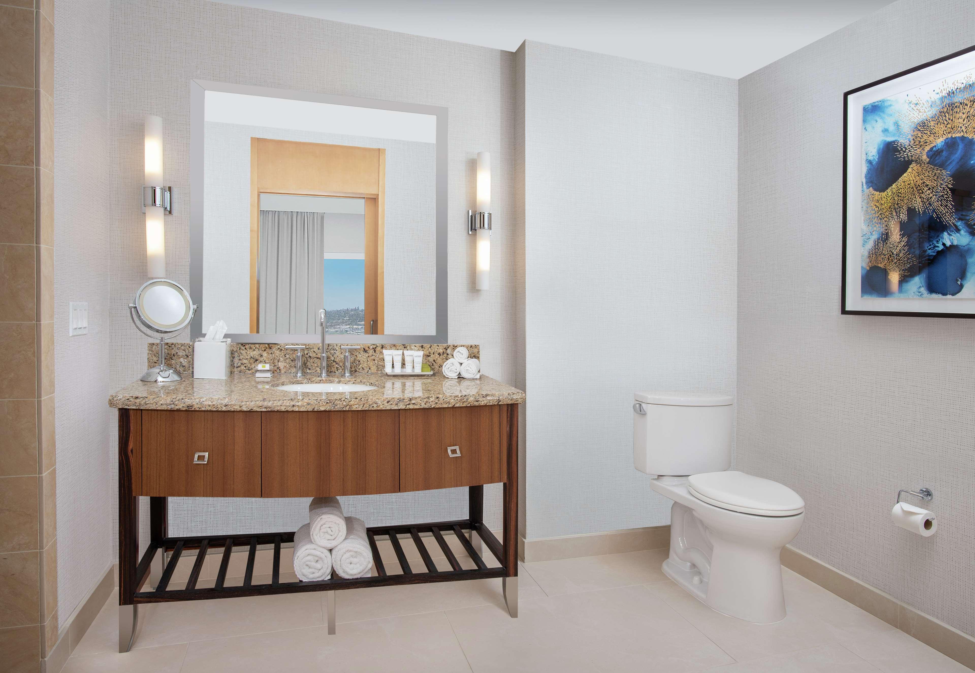 Suite Executive King Bed