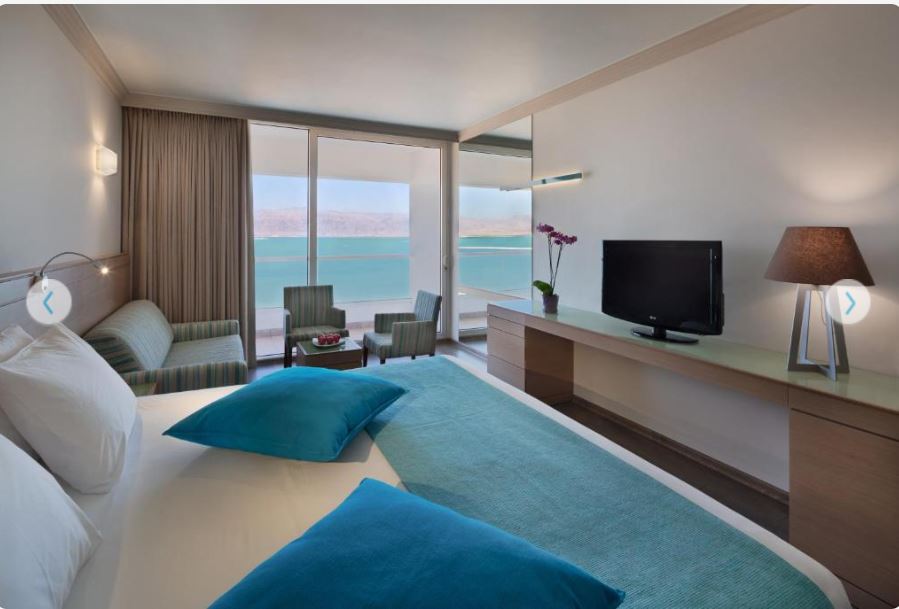 Triple Deluxe One Bed