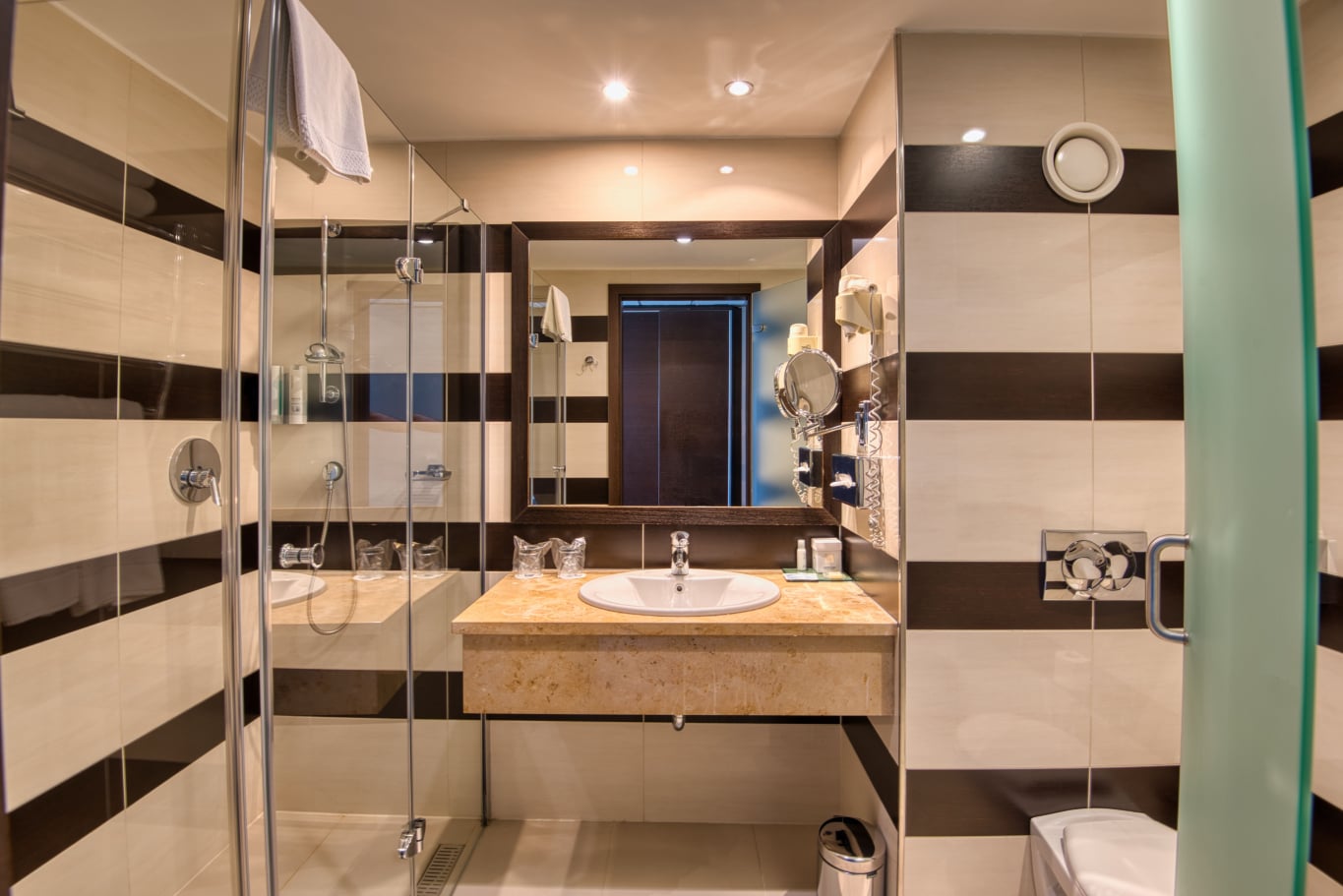 Double or Twin Standard