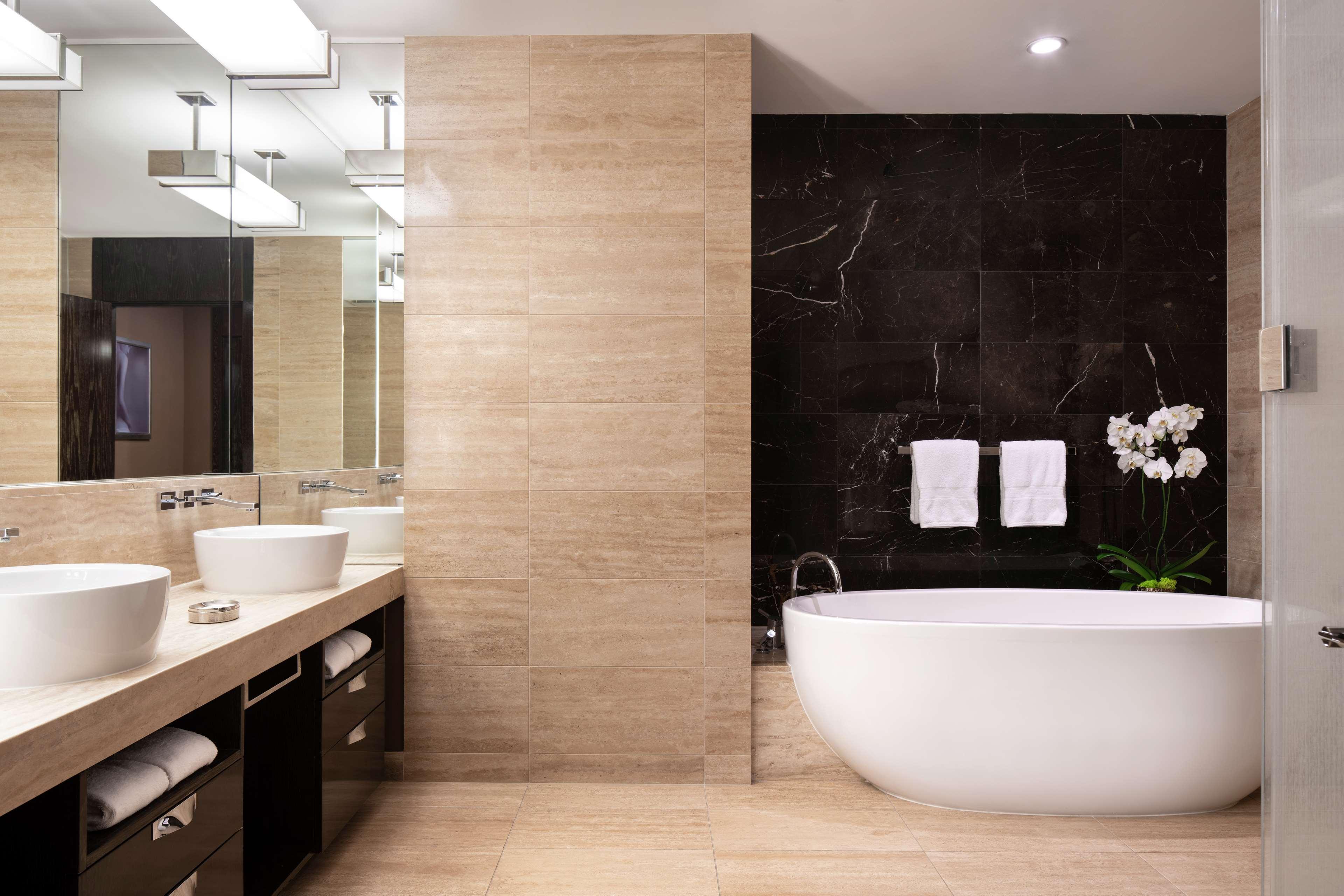 Junior Suite King Size Bed