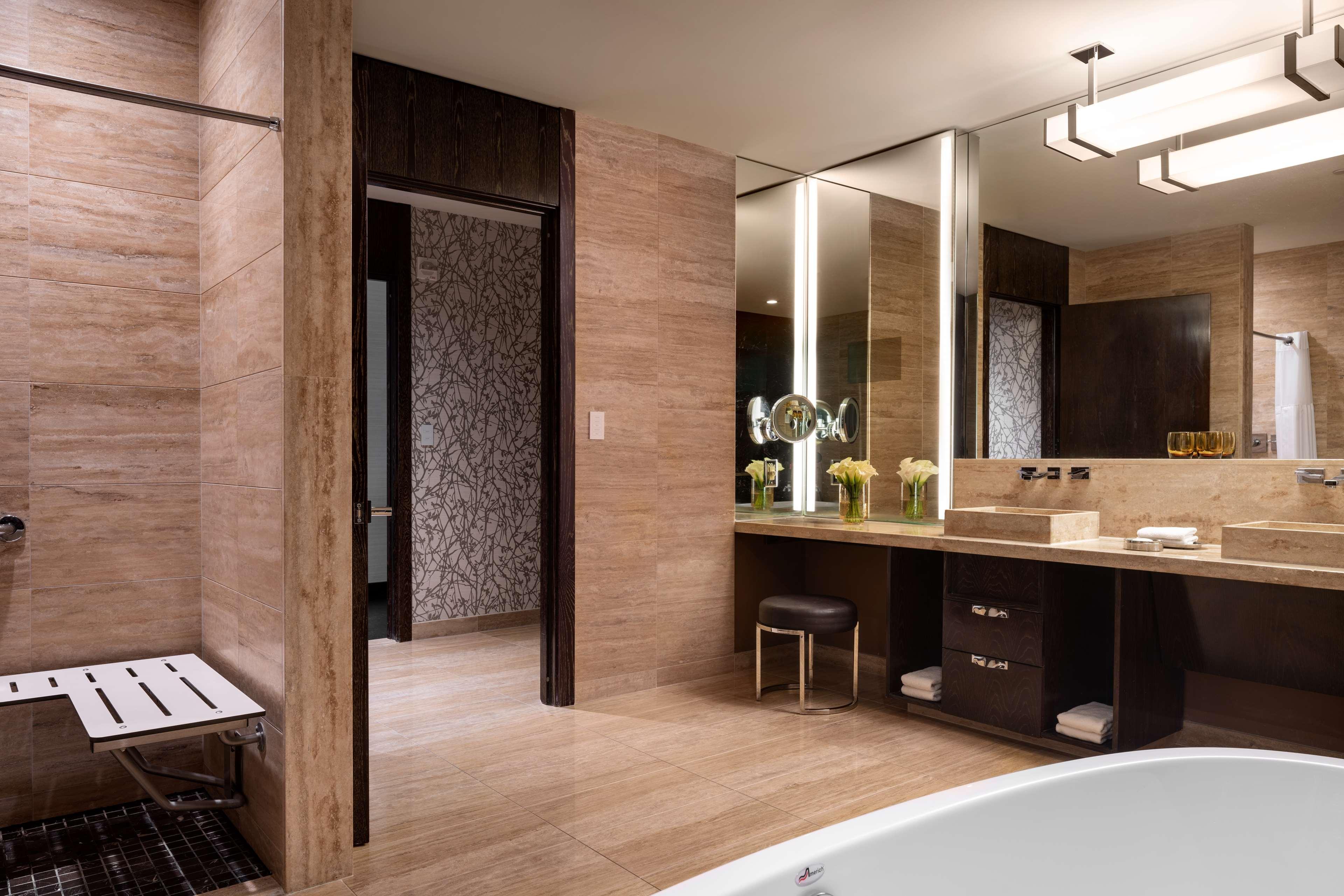 Junior Suite King Size Bed