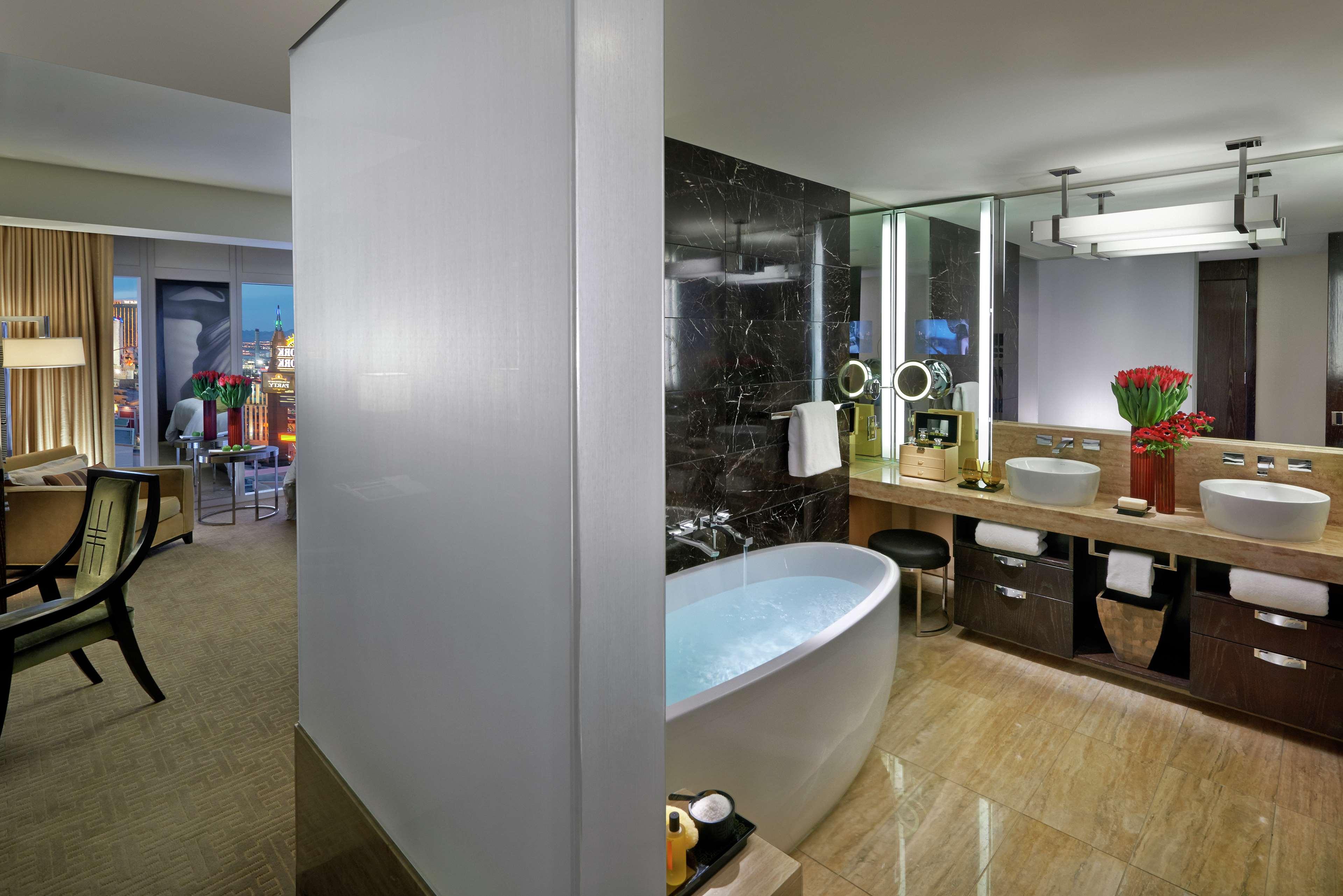 Room City View Two Double Beds