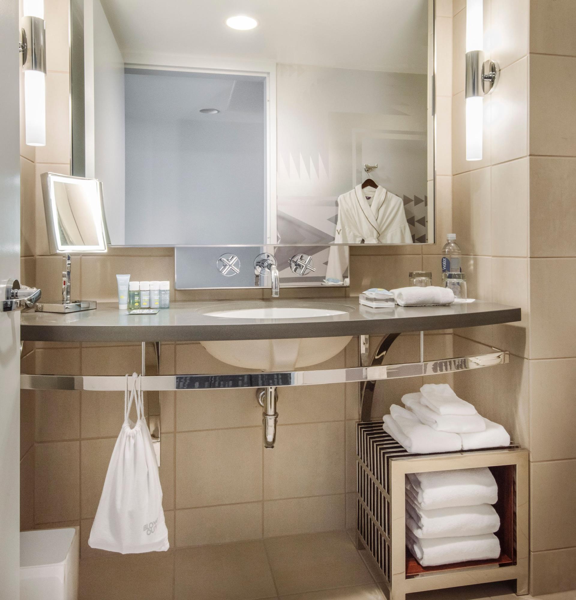 Double Deluxe City View