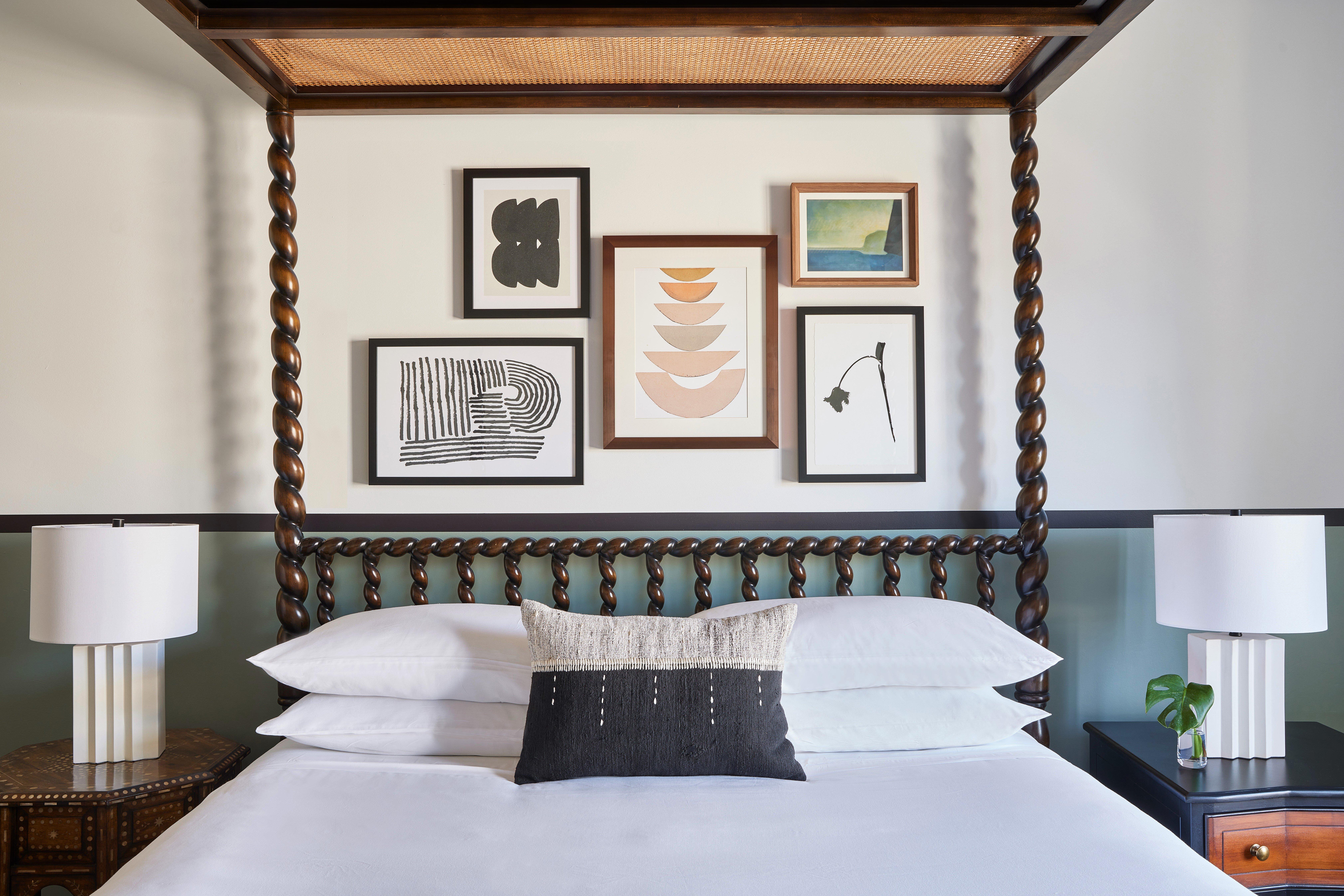 Studio King Size Bed